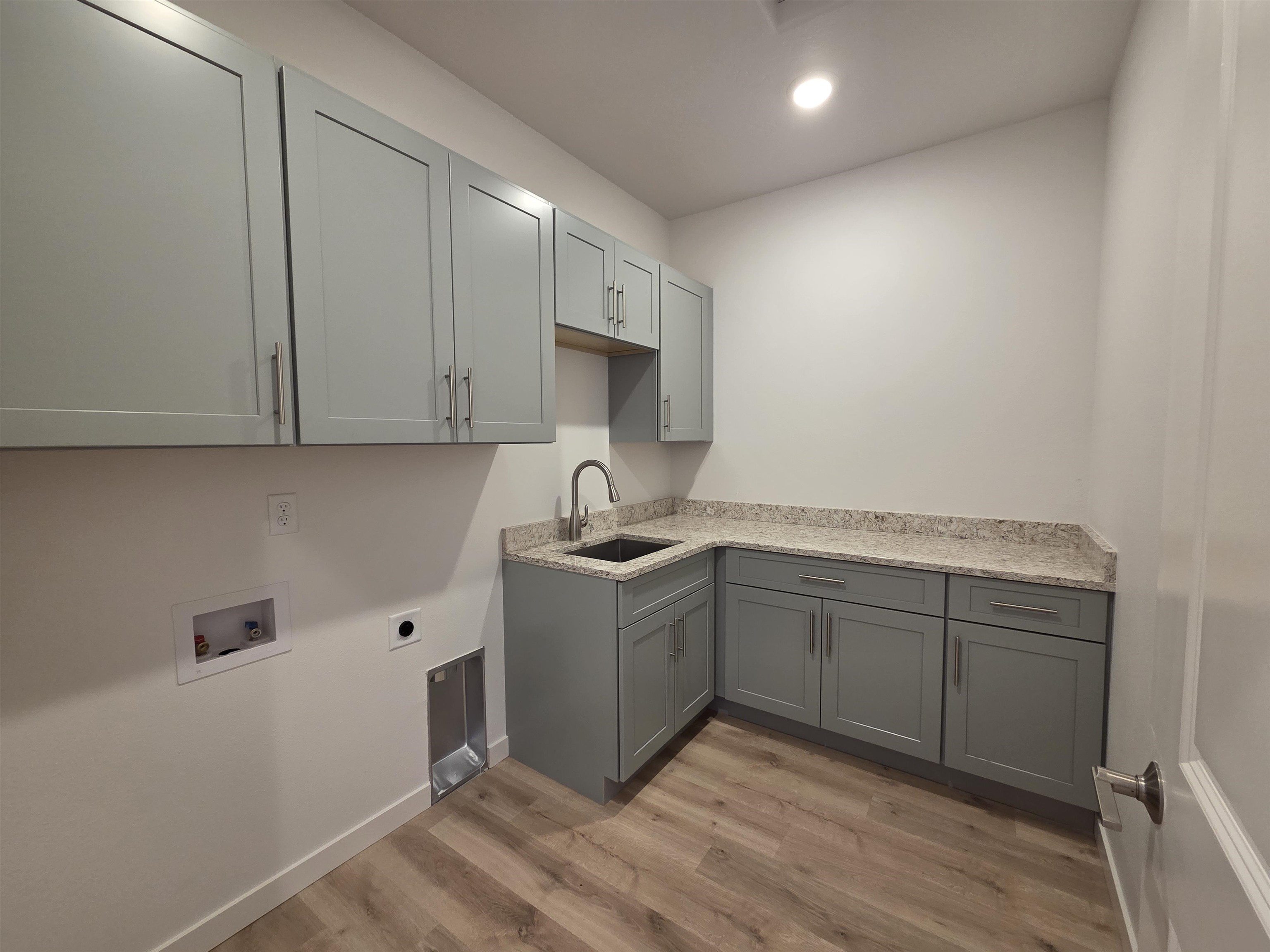 12704 E Desmet Ave - Photo 15