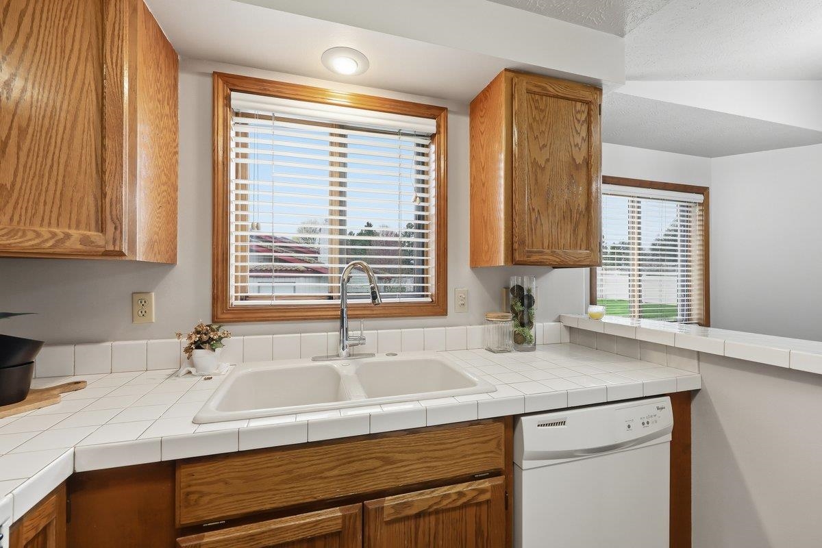 3716 S Alder Cir - Photo 8