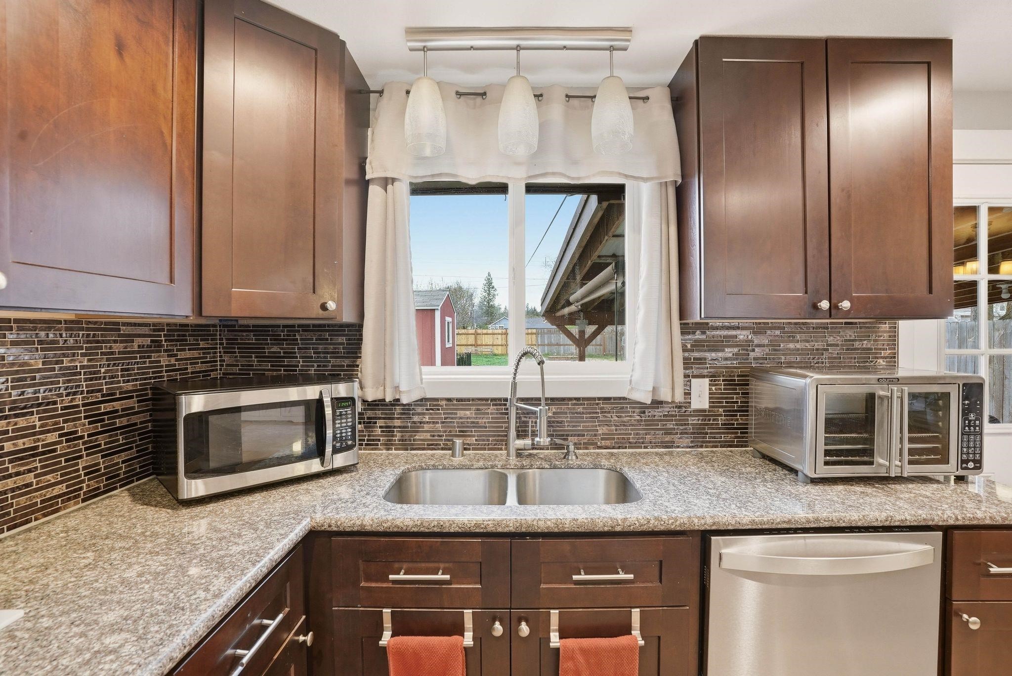 4008 W Olympic Ave - Photo 3