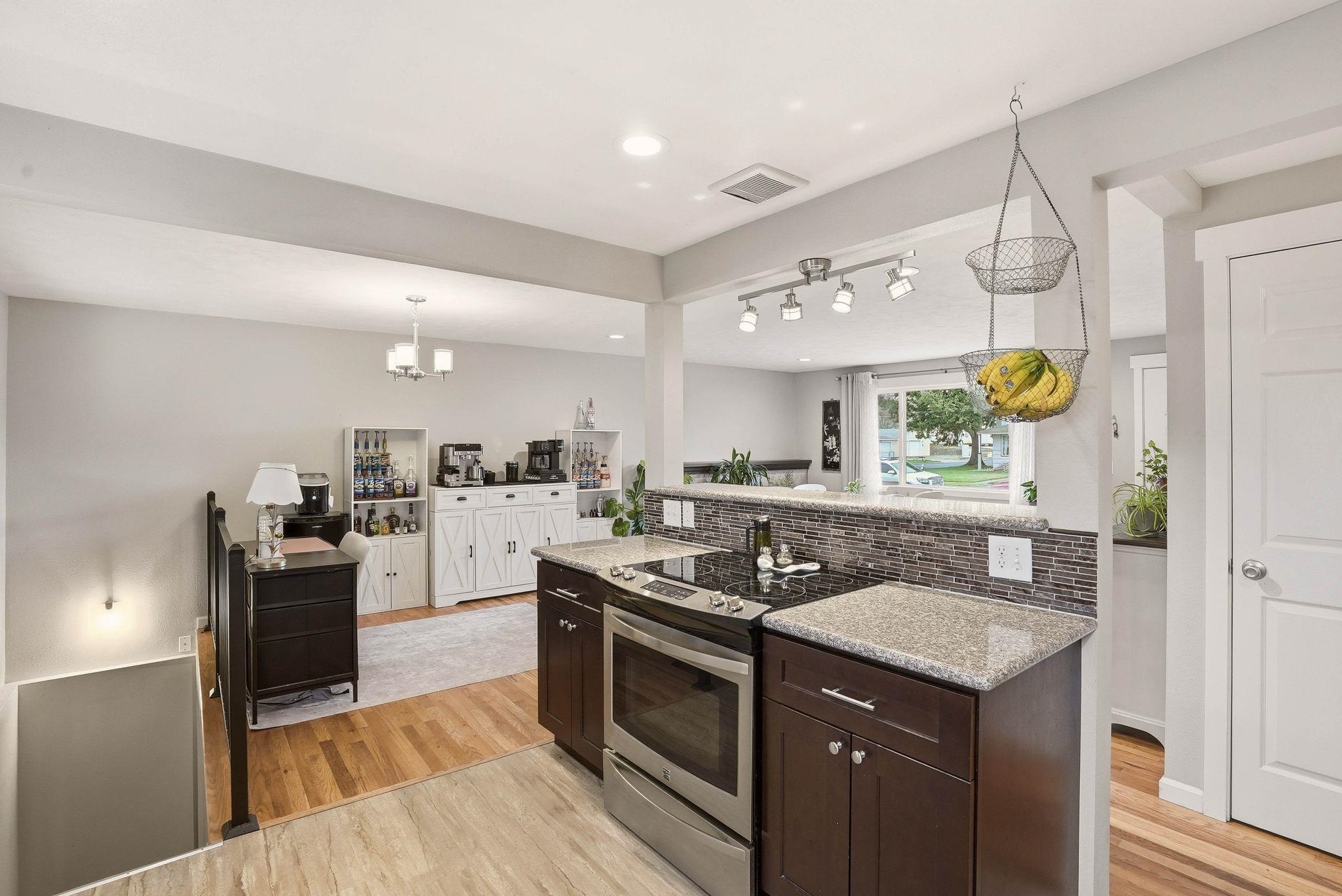 4008 W Olympic Ave - Photo 9