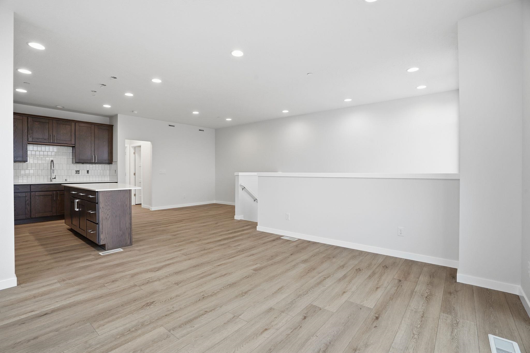 2502 W Summit Pkwy - Photo 8