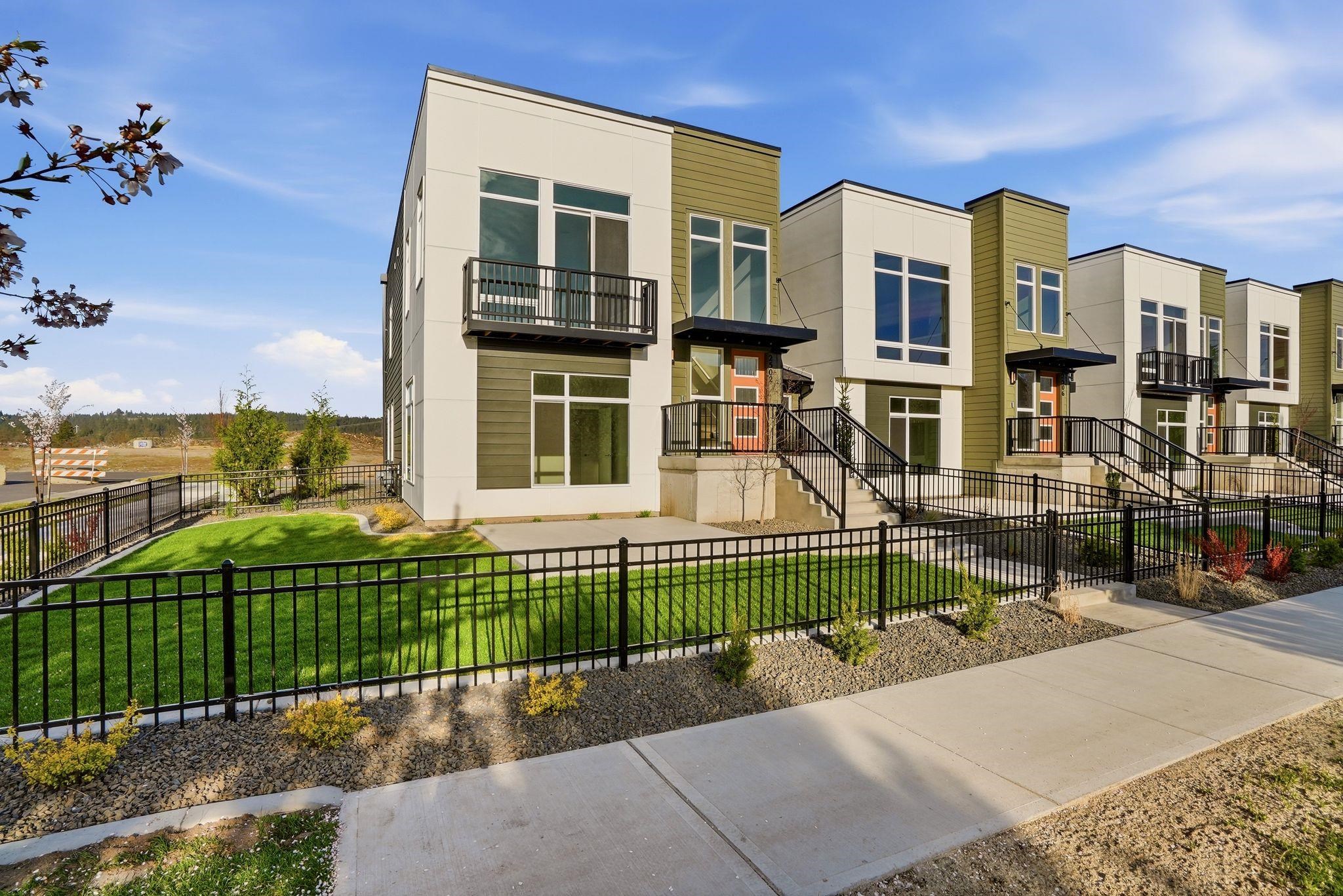 2502 W Summit Pkwy - Photo 3