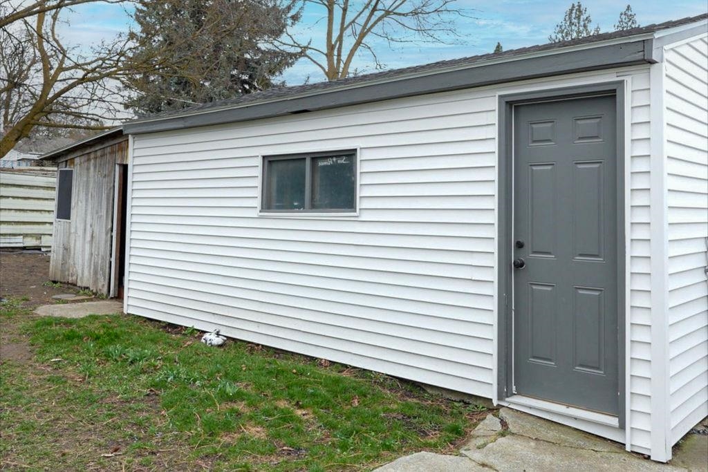 3220 E 19TH Ave - Photo 32