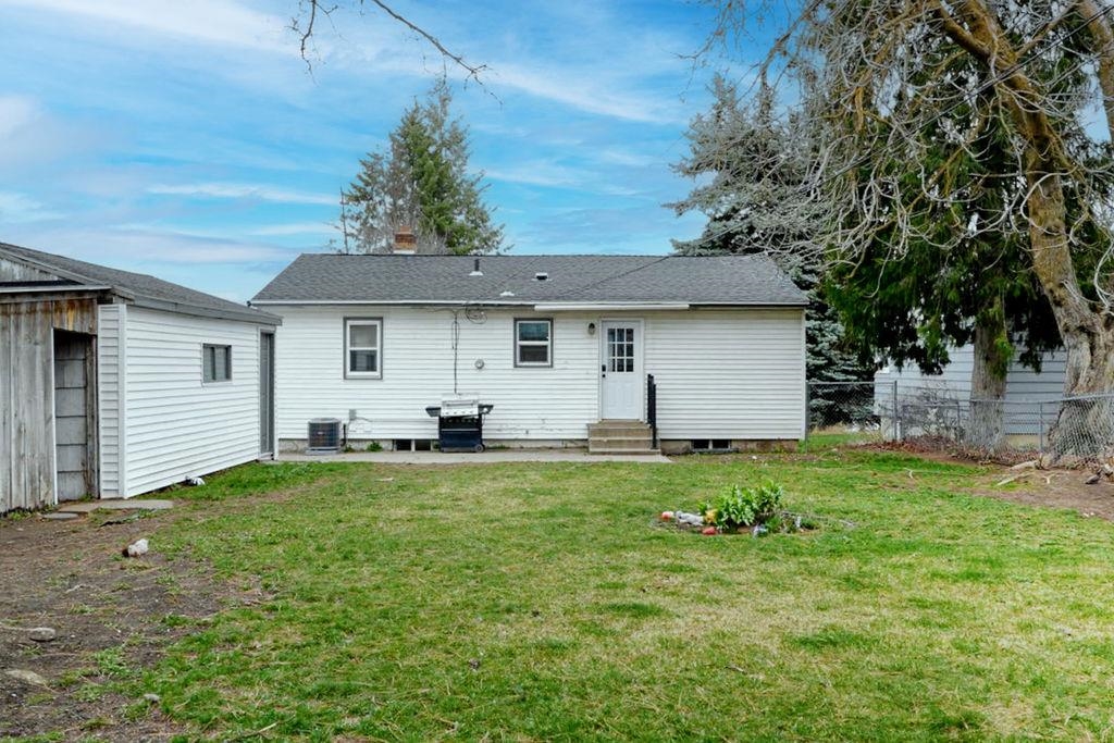3220 E 19TH Ave - Photo 33
