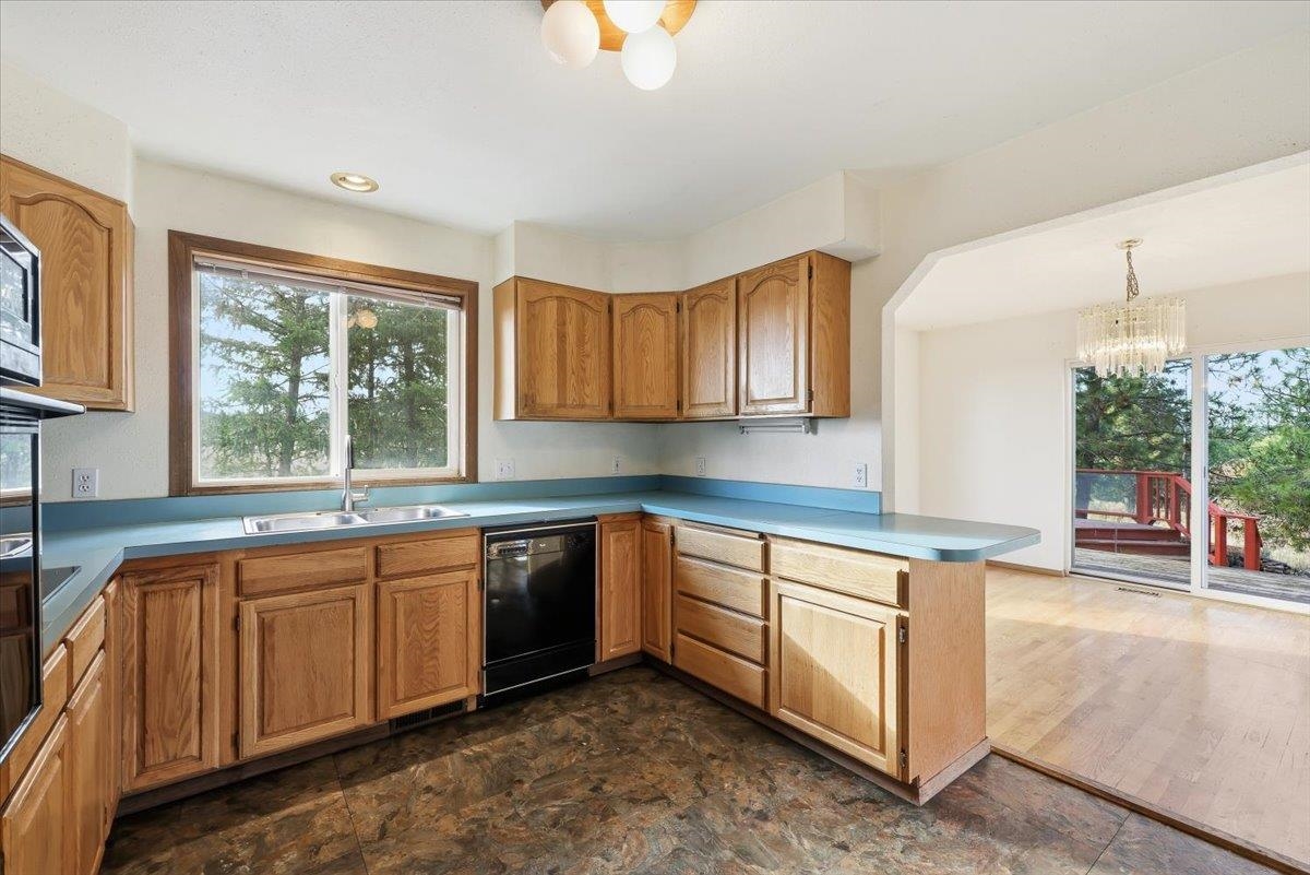 20408 W Indiana Ln - Photo 8