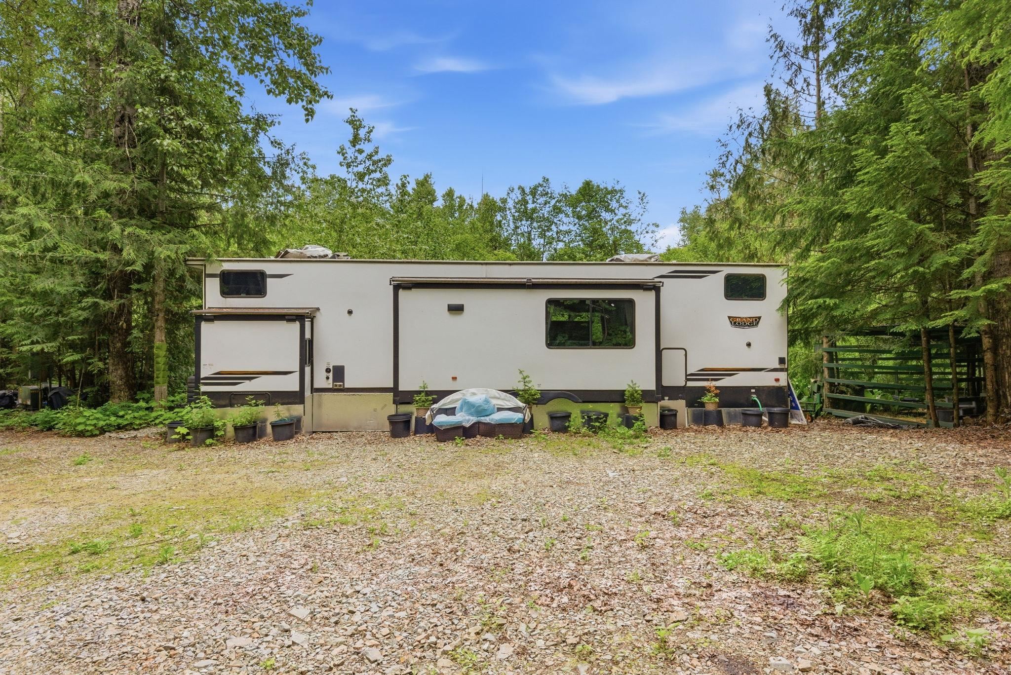 8657 Spring Valley Rd - Photo 2