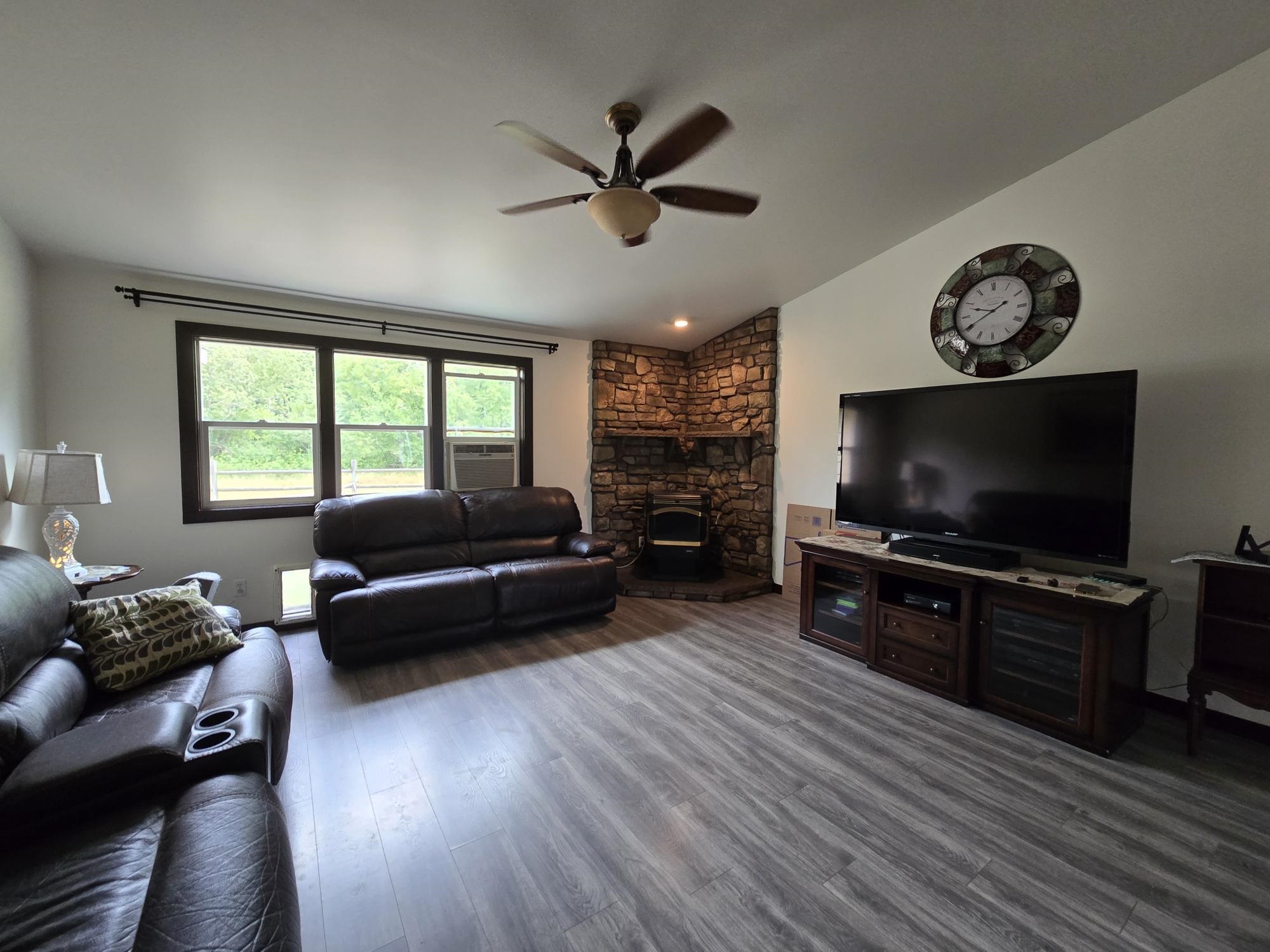 6321 310th St - Photo 8