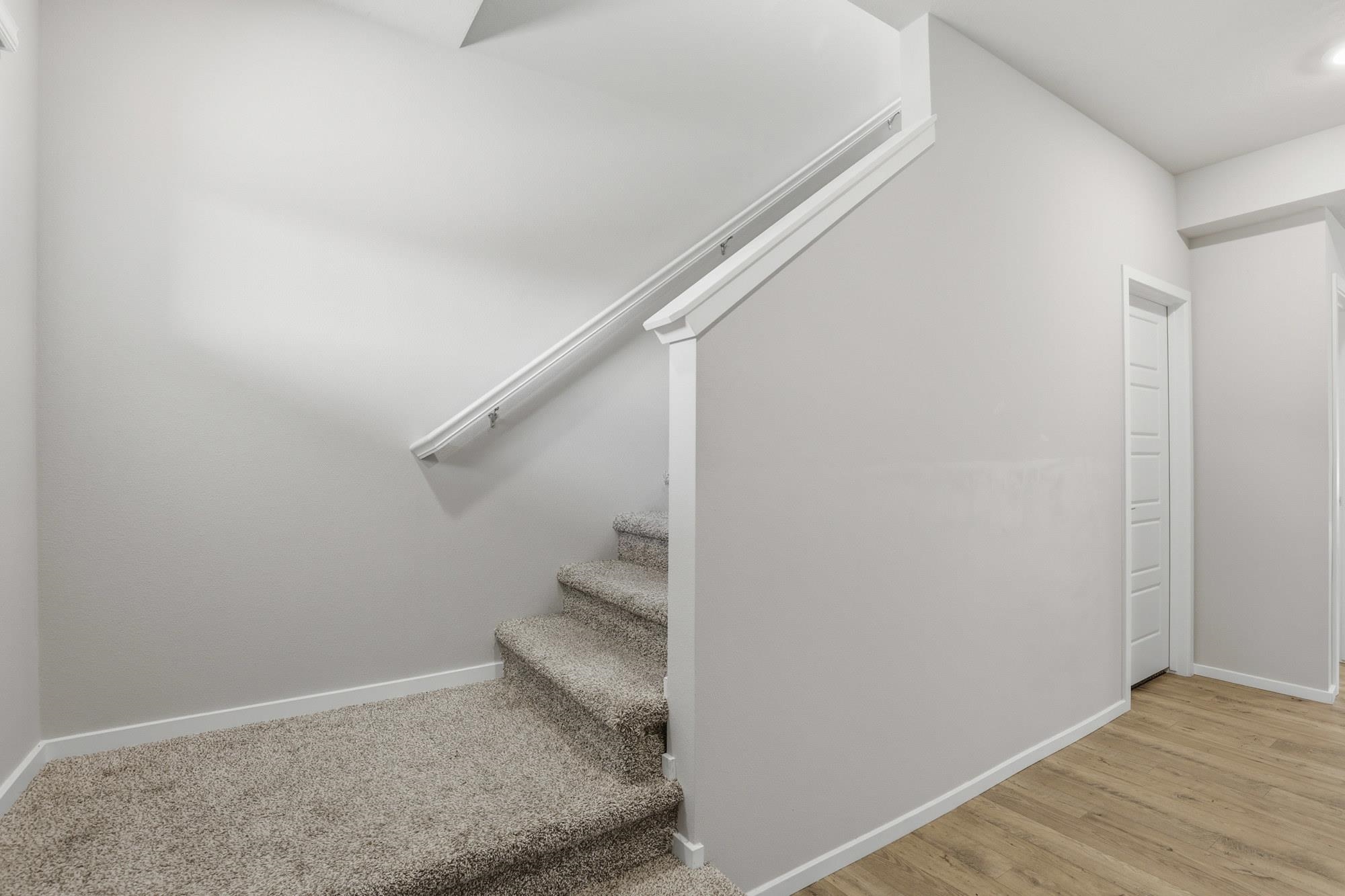 10502 Duckhook Rd - Photo 3