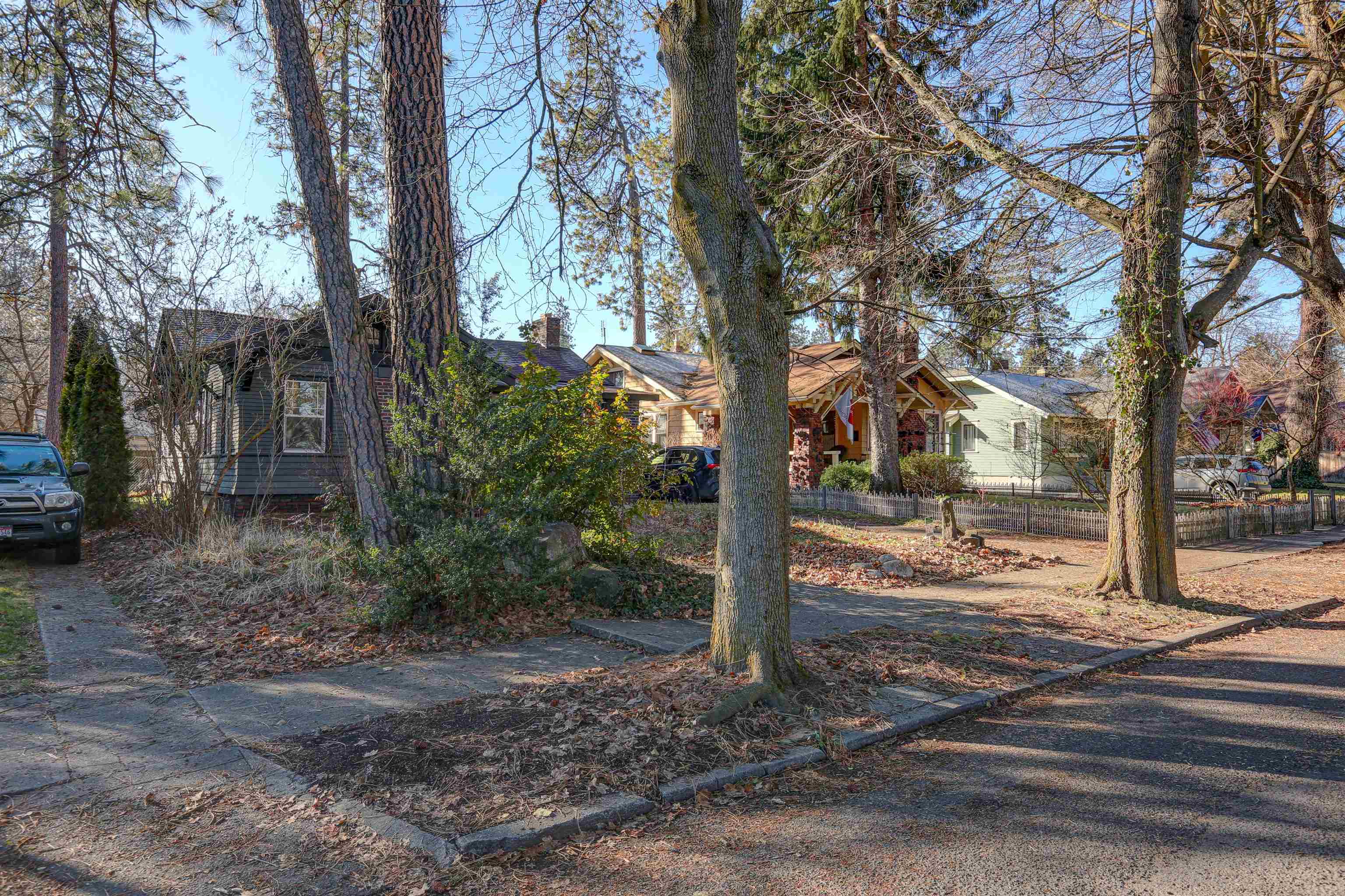 207 W 24th Ave - Photo 3