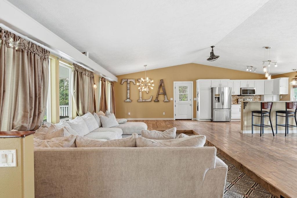 16802 E Frederick Rd - Photo 4