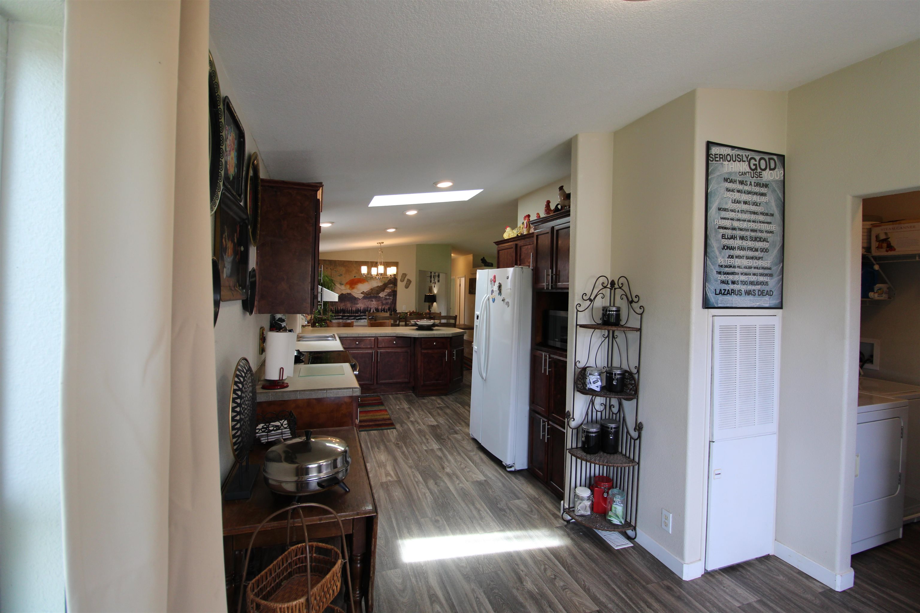 604 N West St - Photo 4