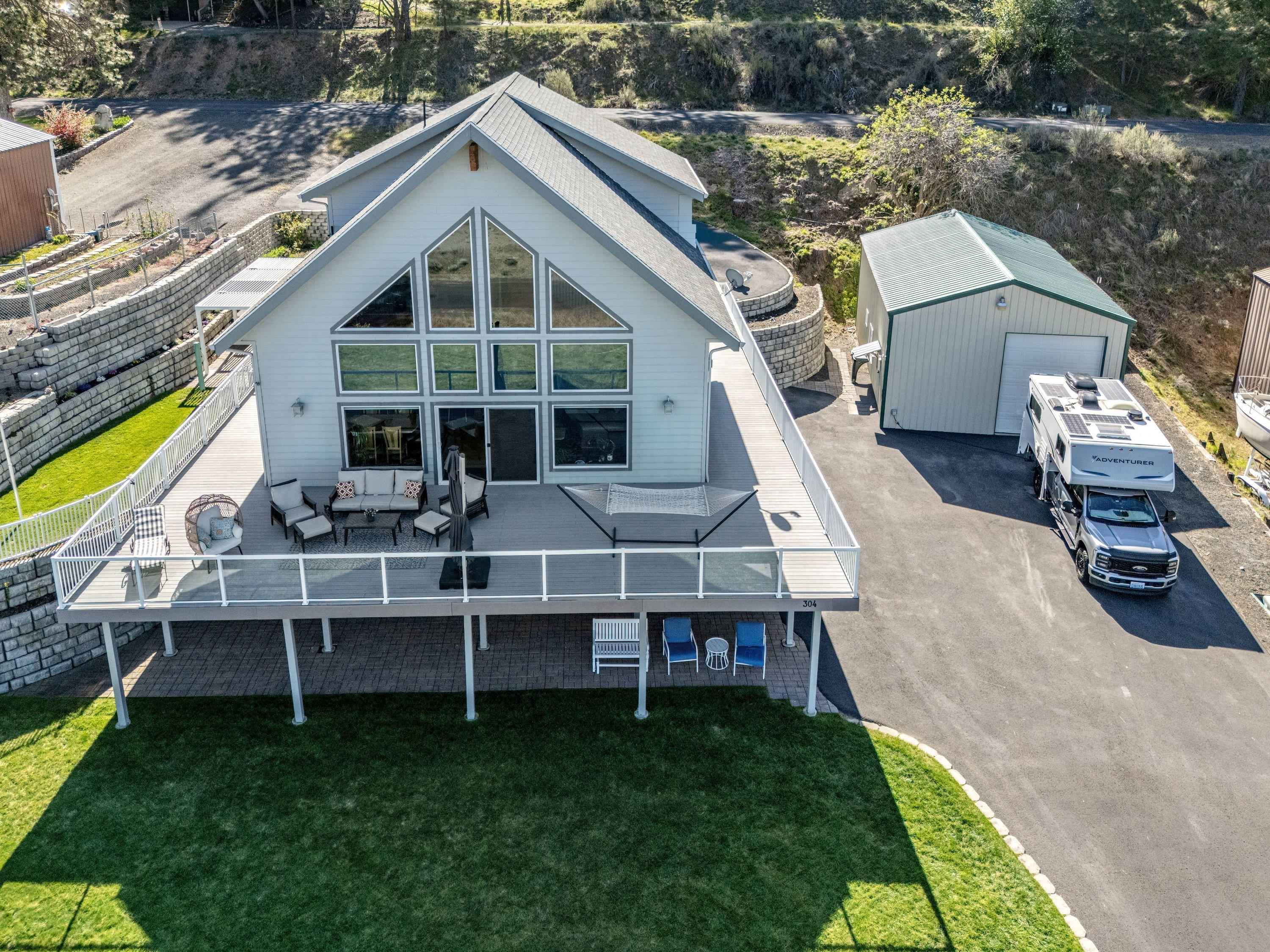 304 Airport Way - Photo 12