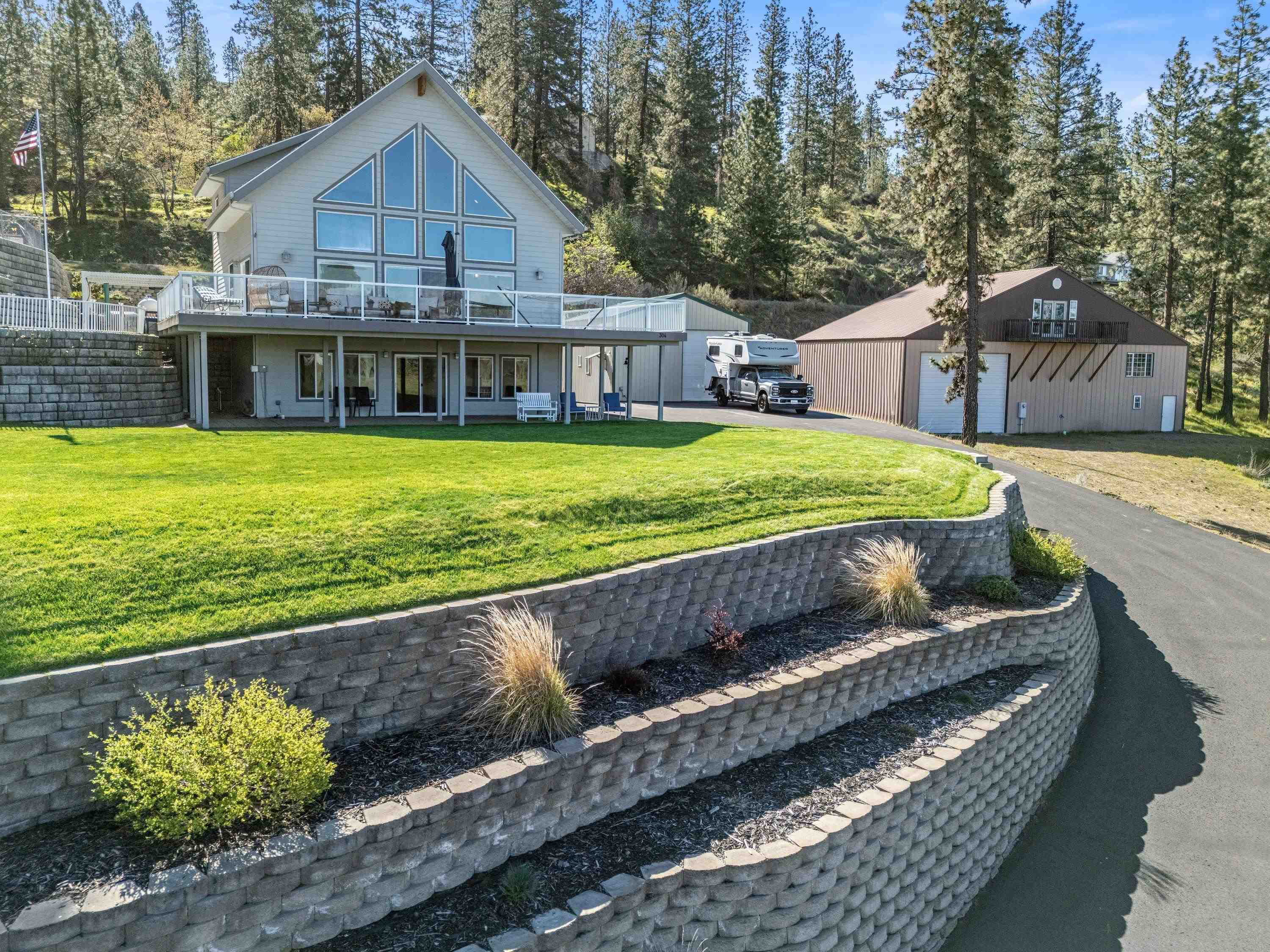 304 Airport Way - Photo 13