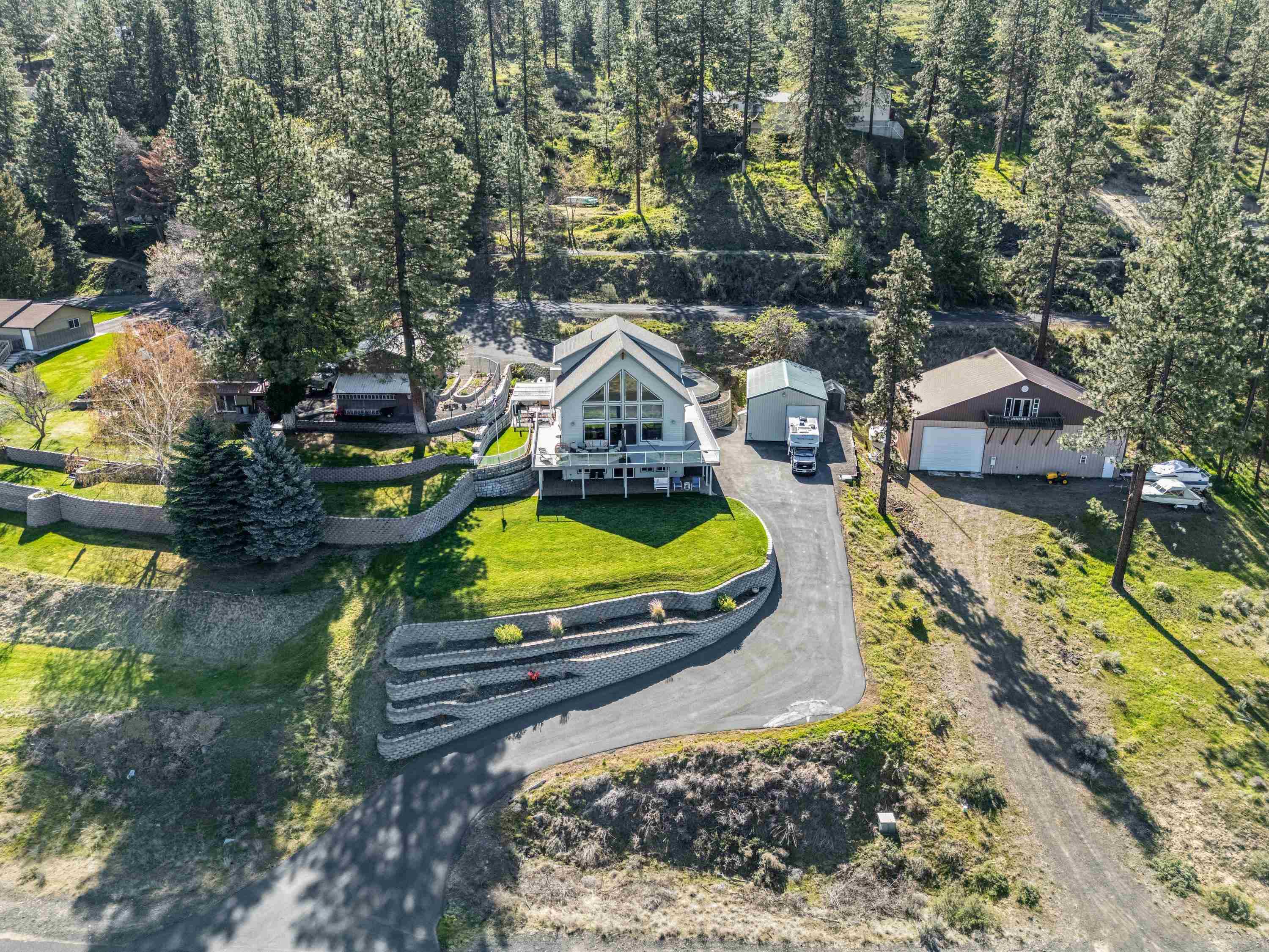 304 Airport Way - Photo 14