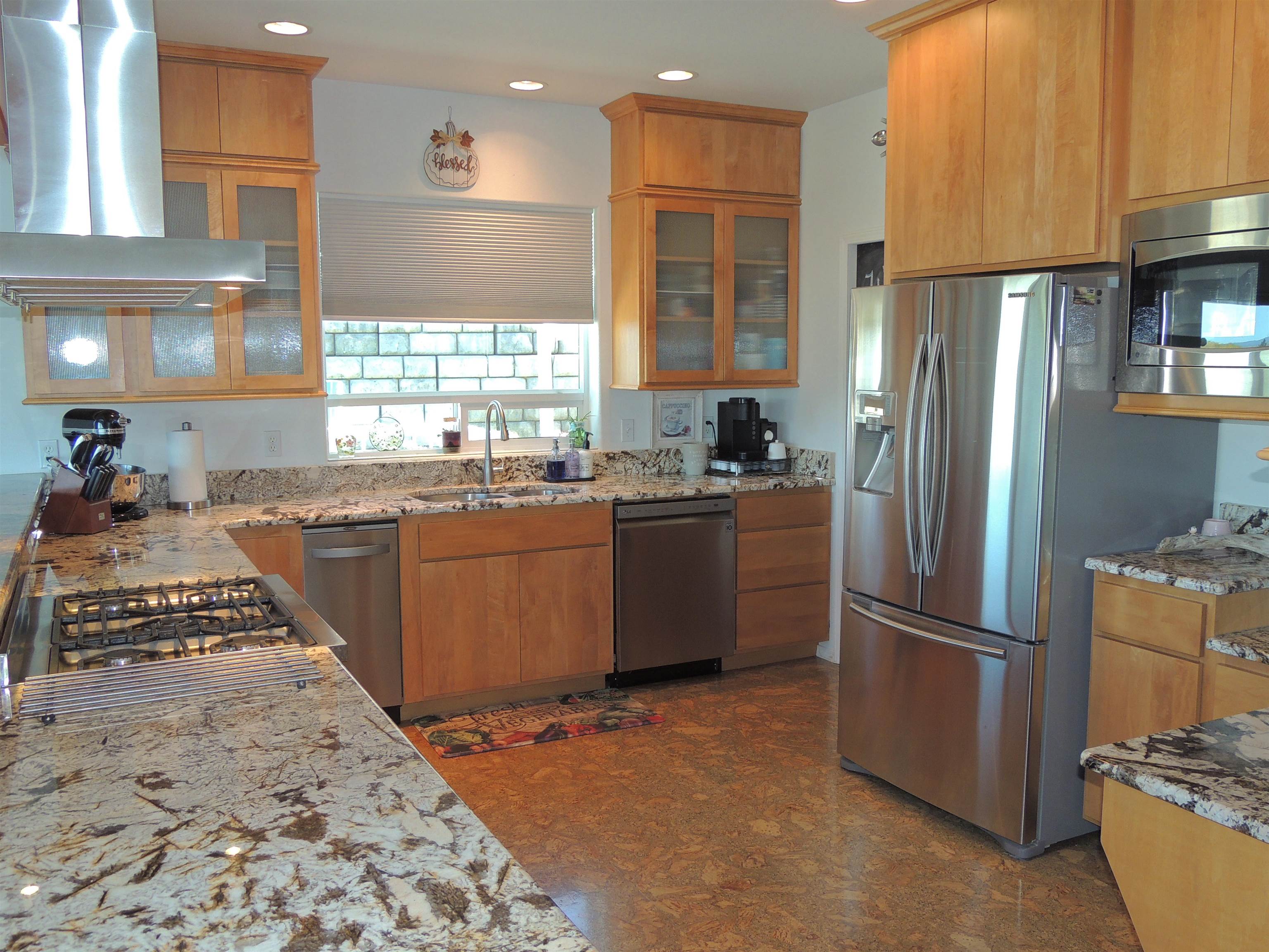 304 Airport Way - Photo 17