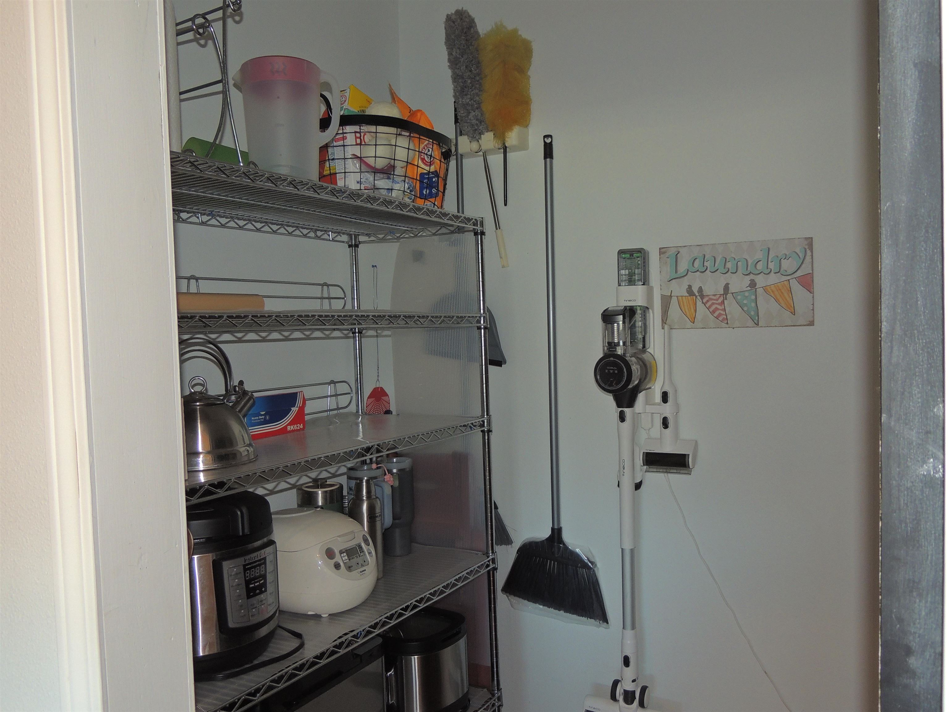 304 Airport Way - Photo 22