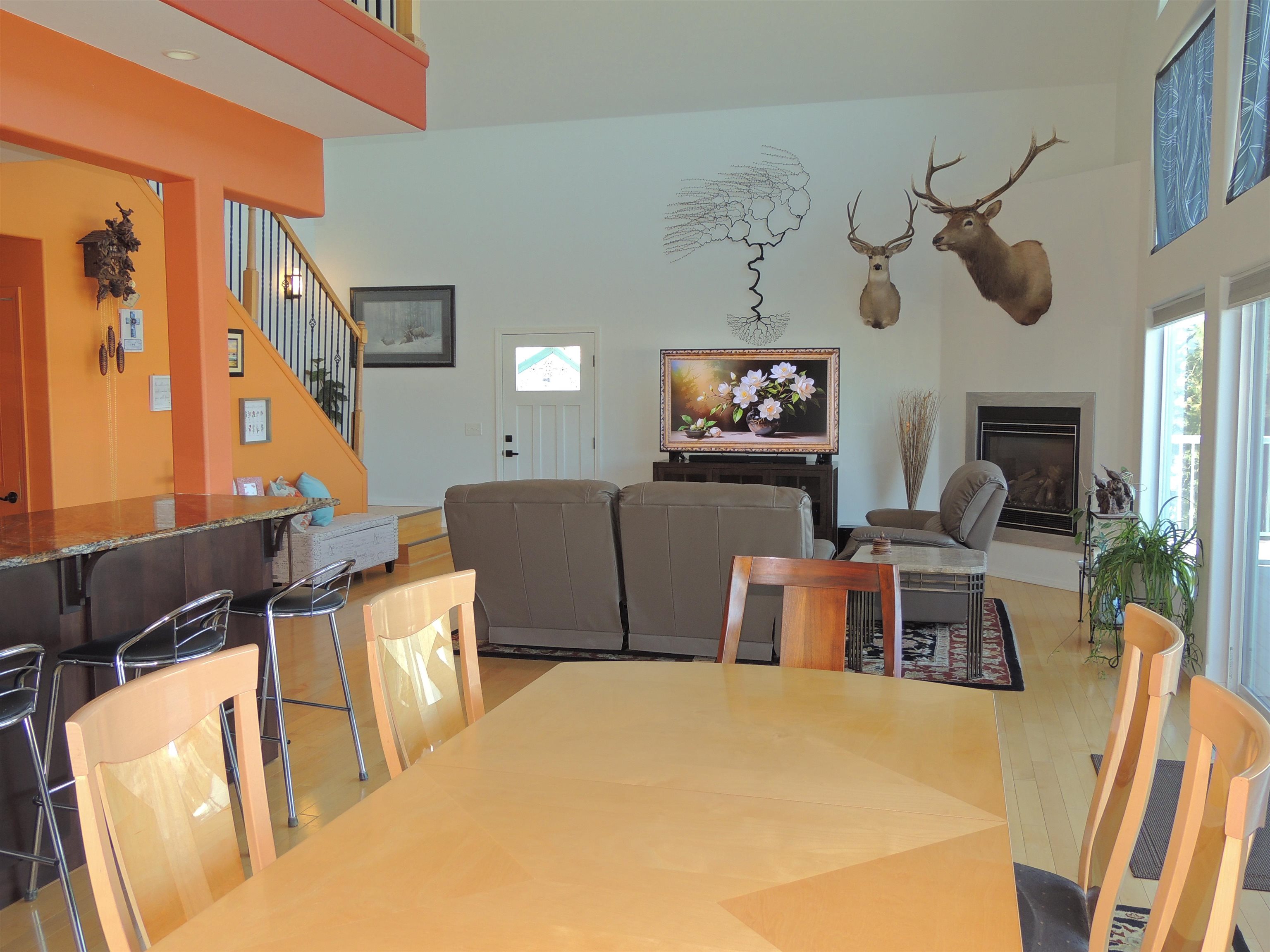 304 Airport Way - Photo 23