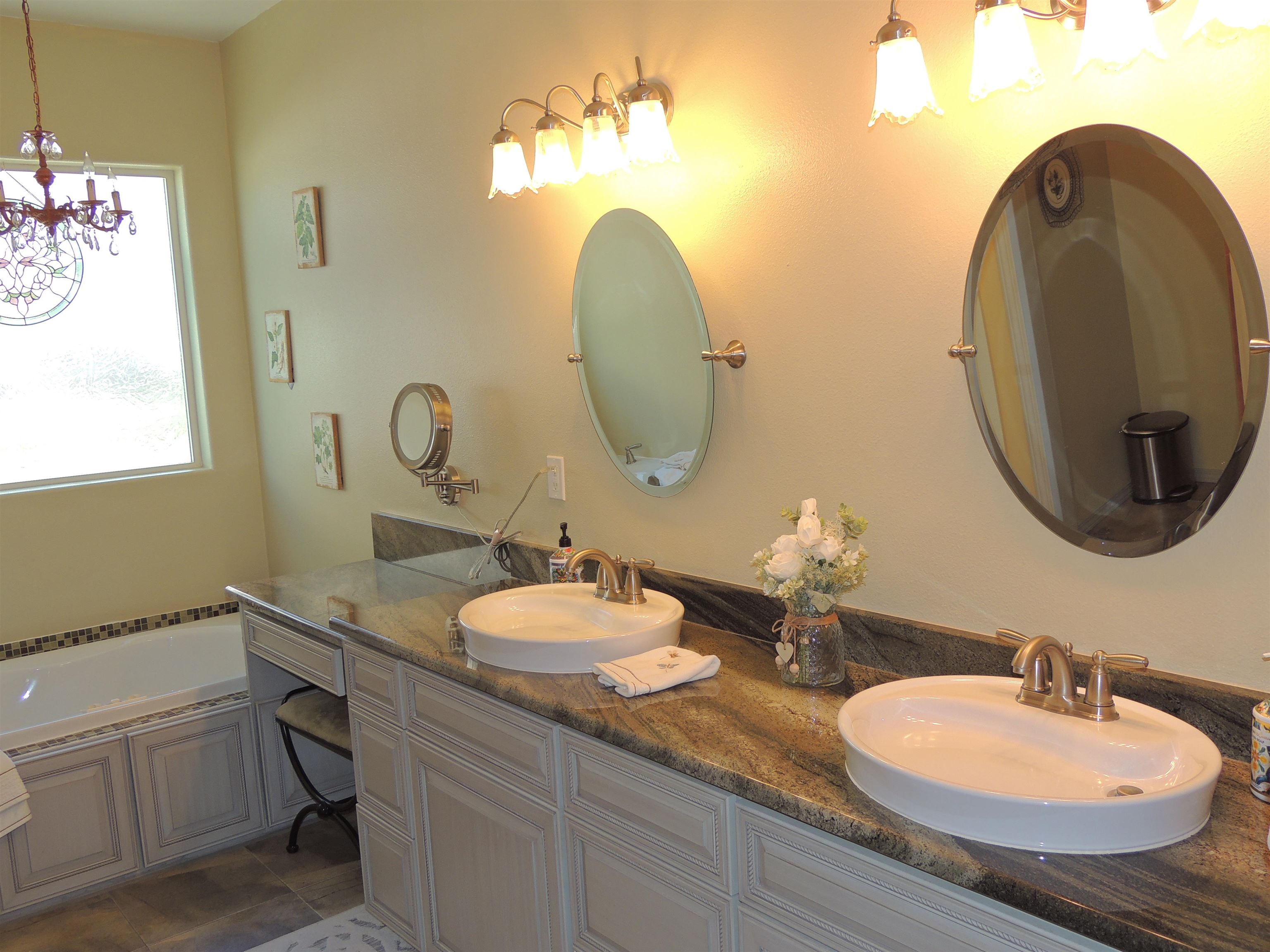 304 Airport Way - Photo 30