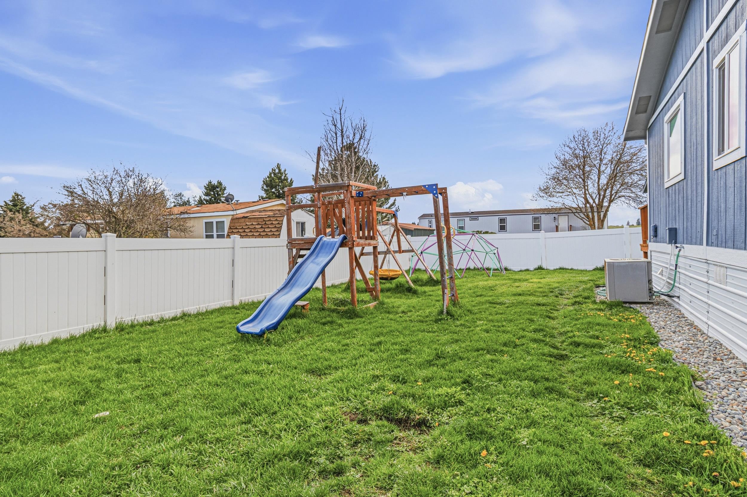 2201 N Craig Rd - Photo 4