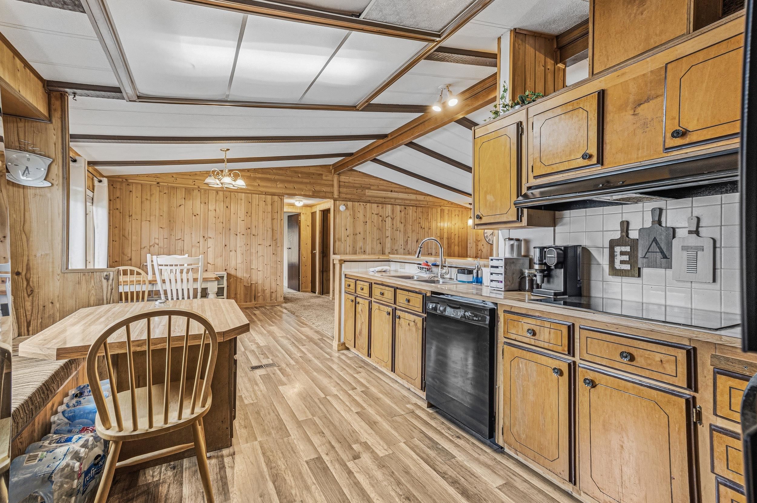 2201 N Craig Rd - Photo 11