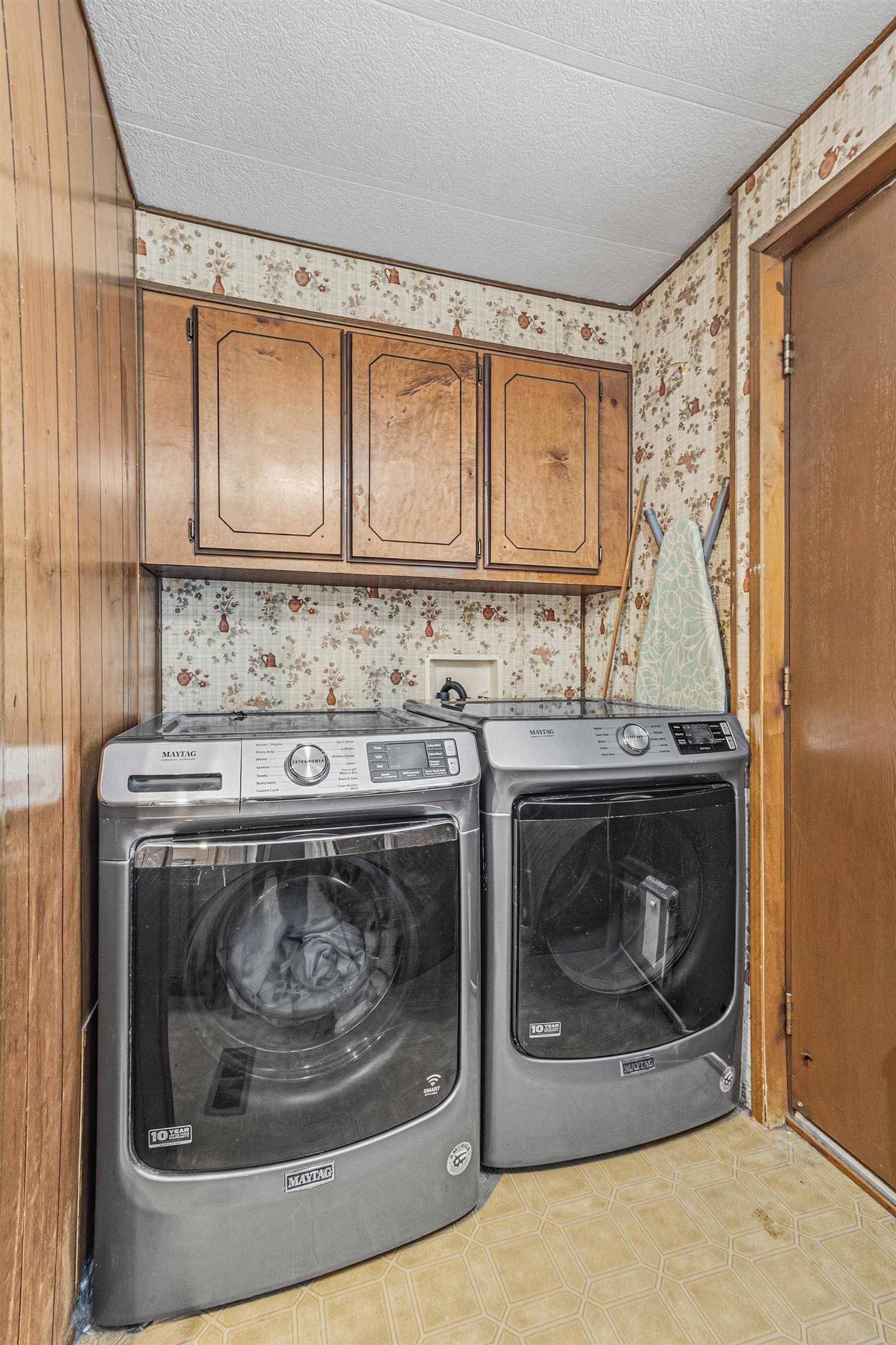 2201 N Craig Rd - Photo 23