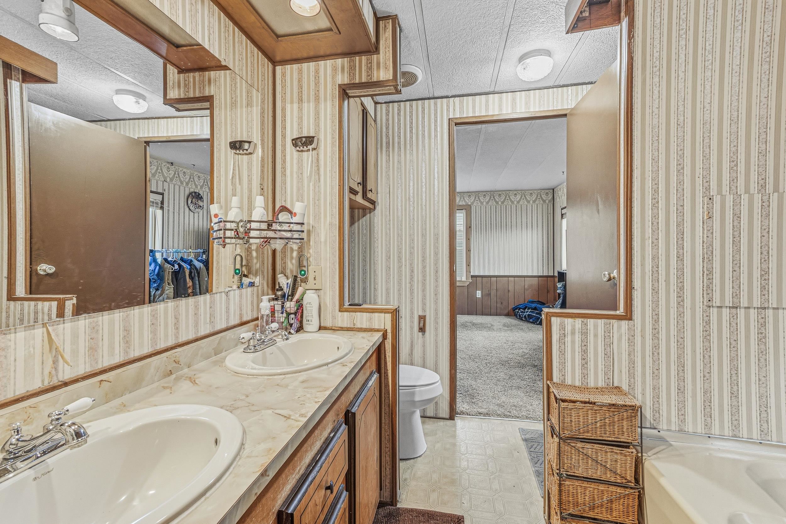2201 N Craig Rd - Photo 18