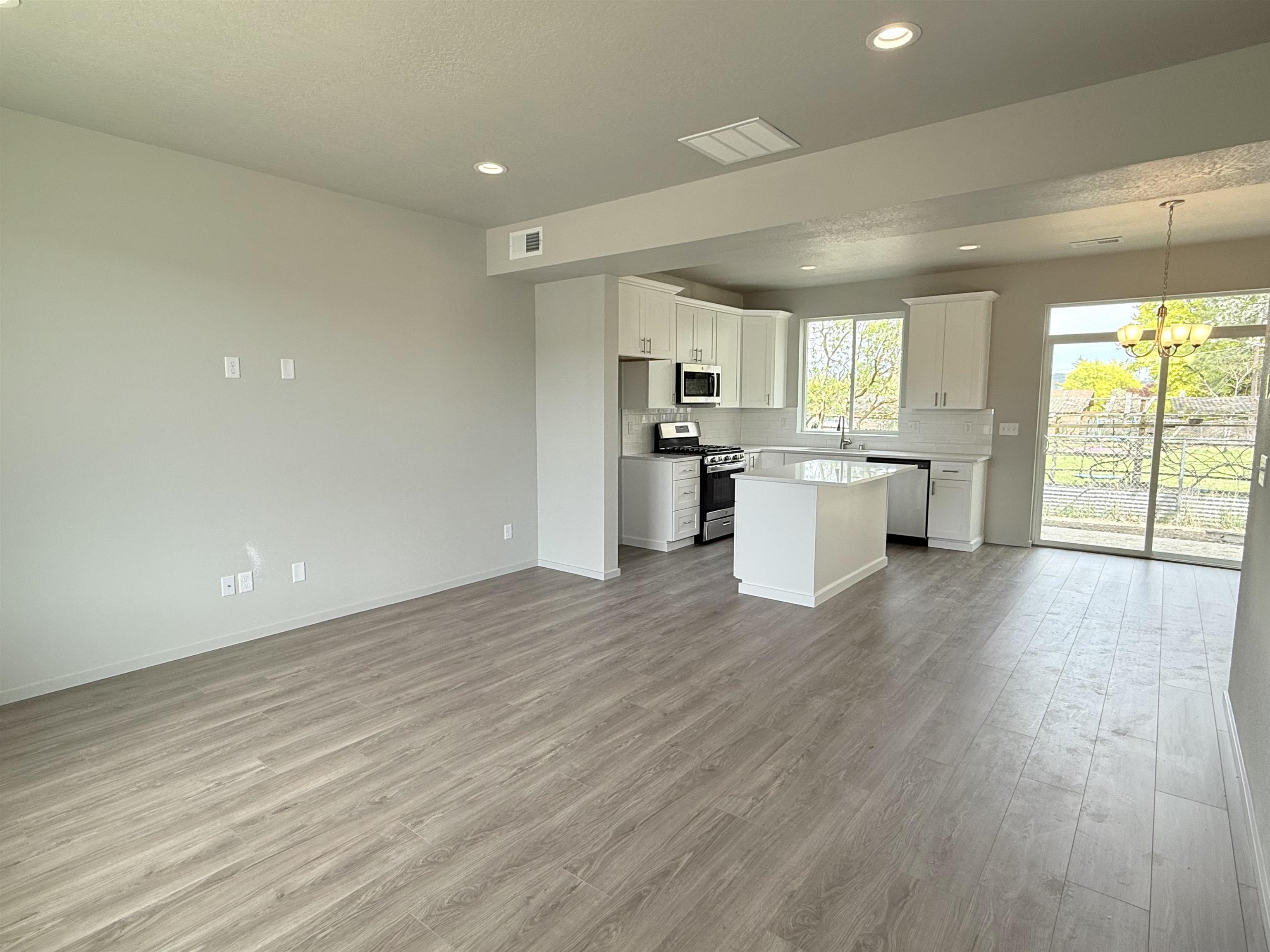 9511 E Michielli Ln - Photo 4