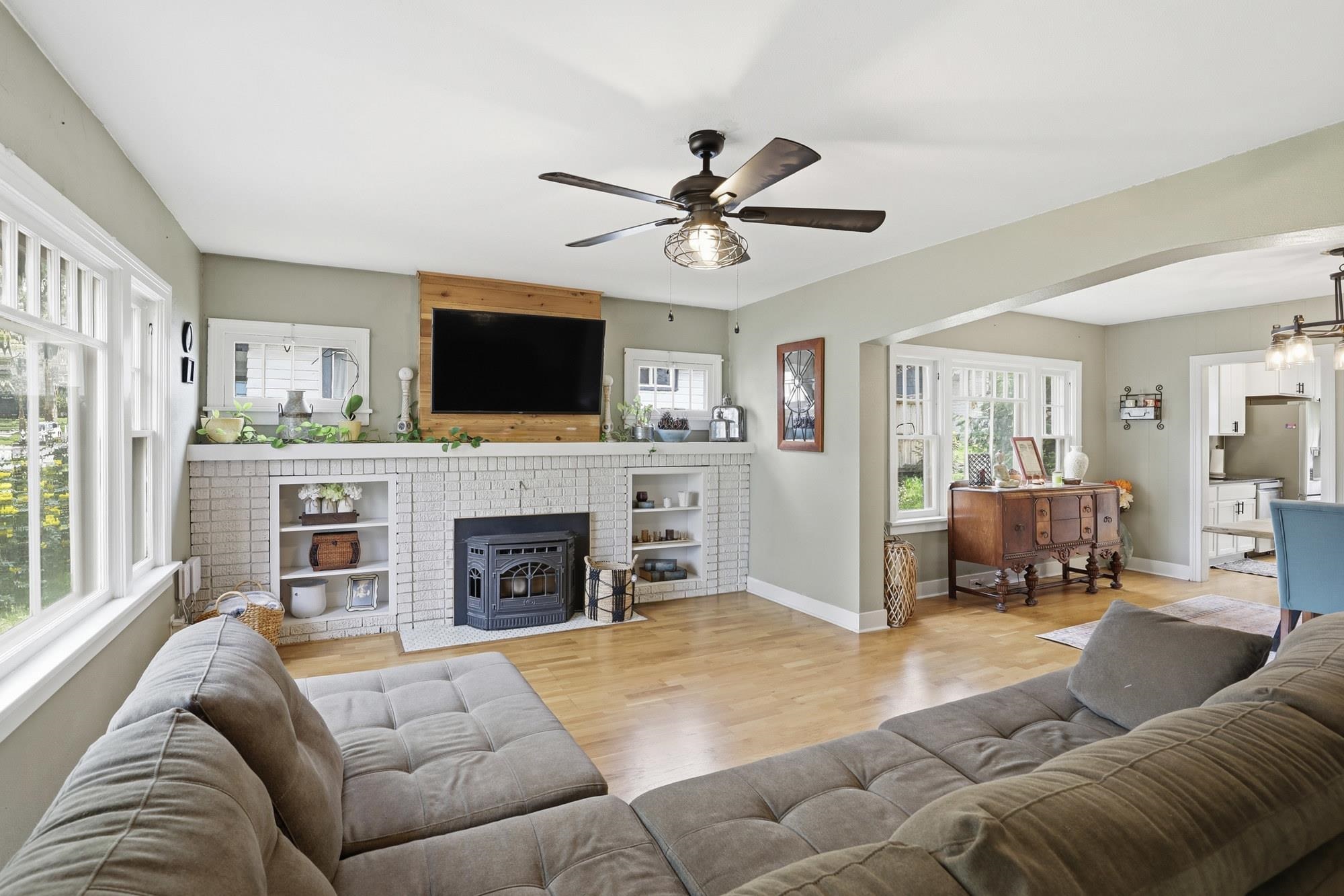 1111 W 11th Ave - Photo 5