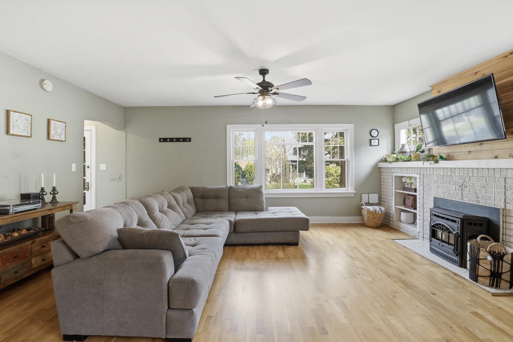 1111 W 11th Ave - Photo 8