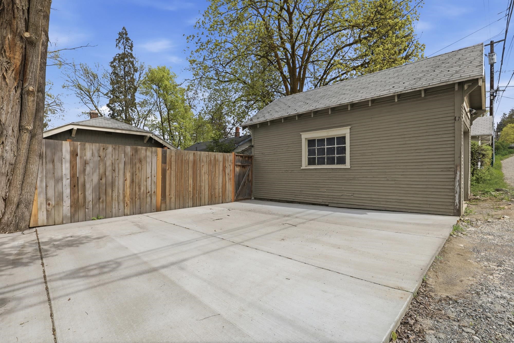 1111 W 11th Ave - Photo 34