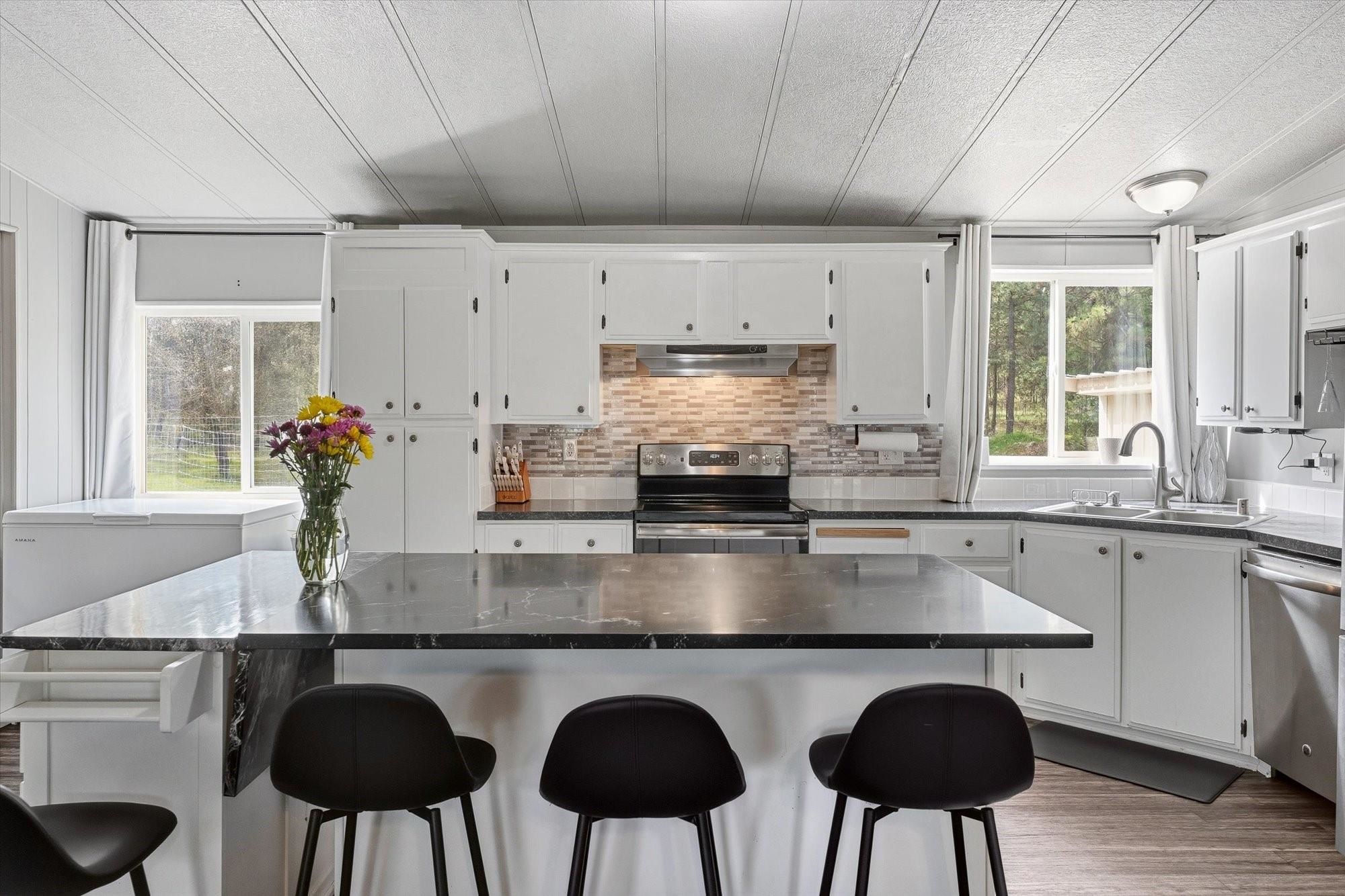 27711 W Long Lake Rd - Photo 12