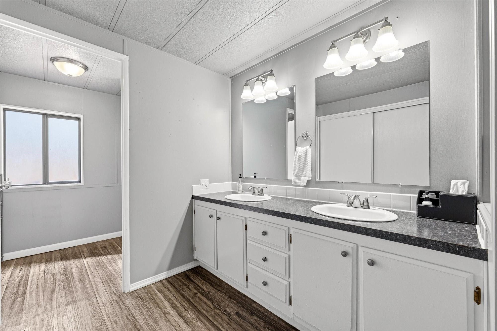 27711 W Long Lake Rd - Photo 21