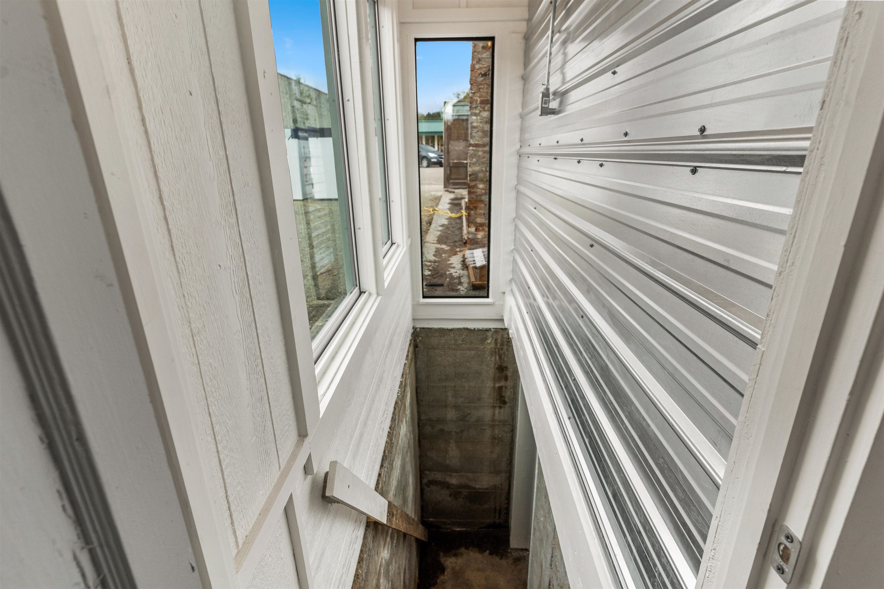 218 E 5th Ave - Photo 16