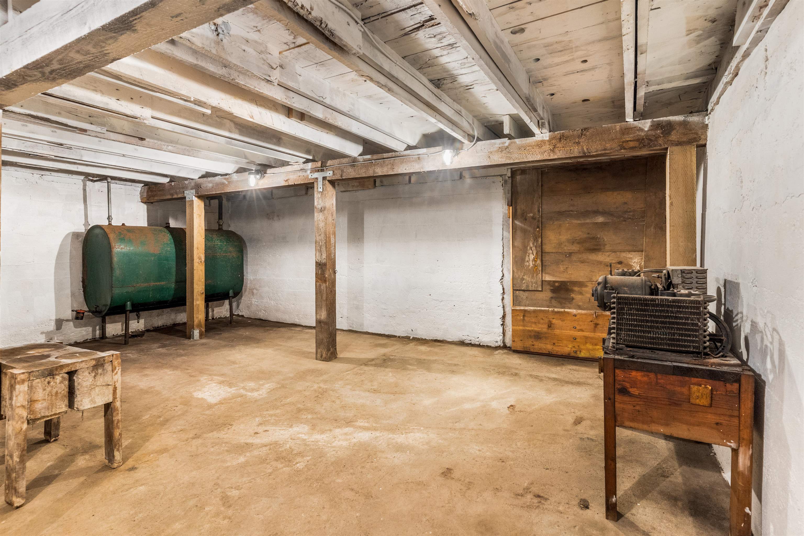 218 E 5th Ave - Photo 18