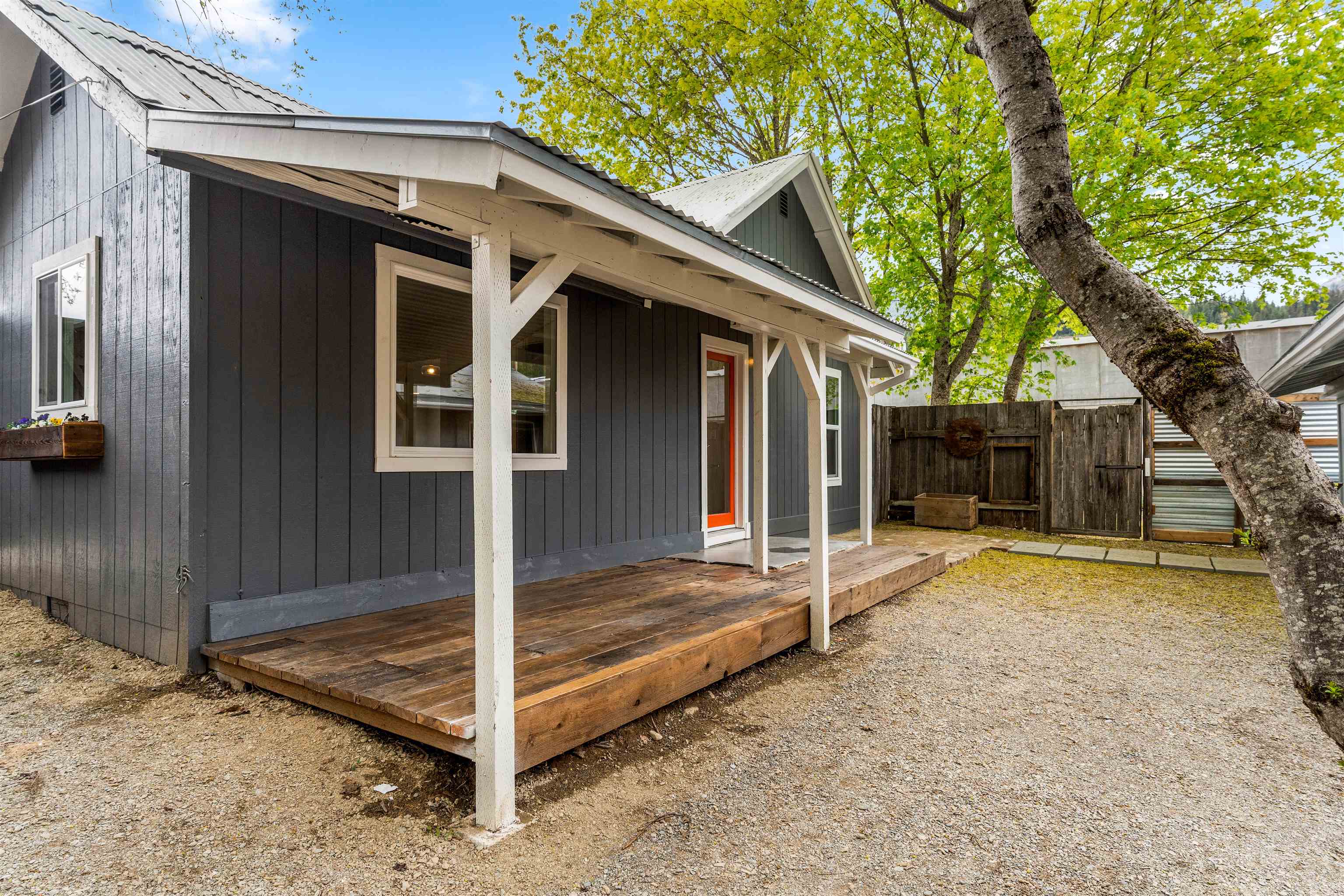 218 E 5th Ave - Photo 24