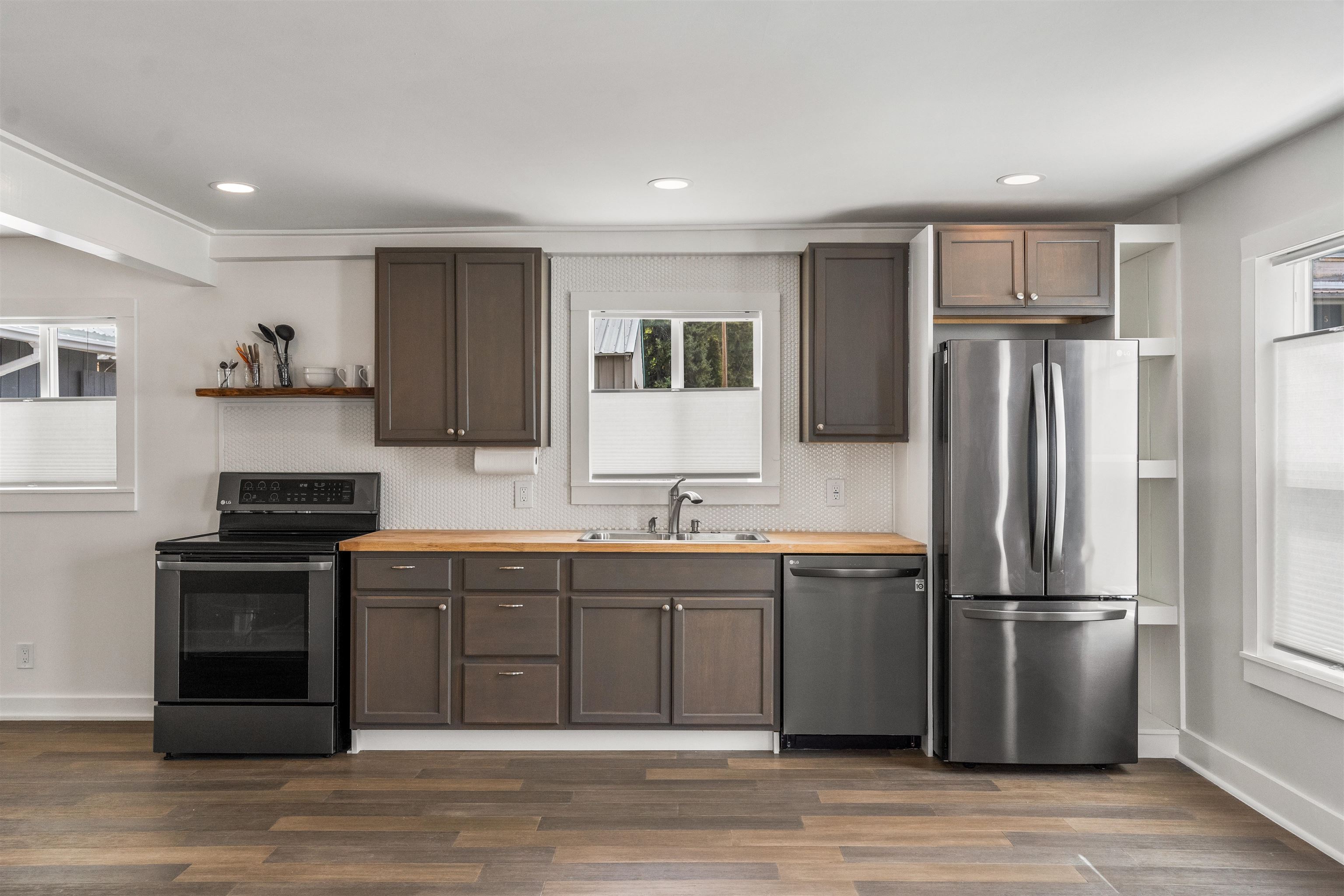 218 E 5th Ave - Photo 27