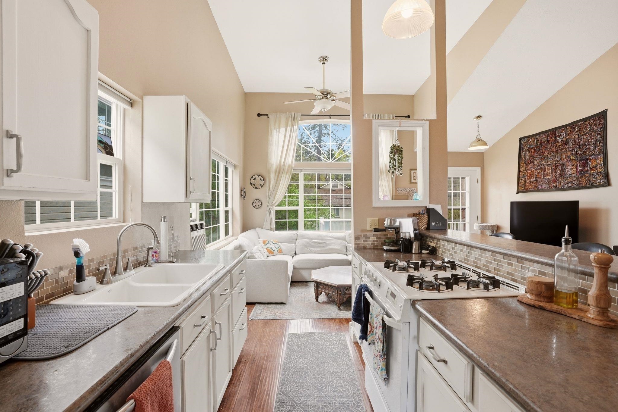 1617 W 13TH Ave - Photo 6