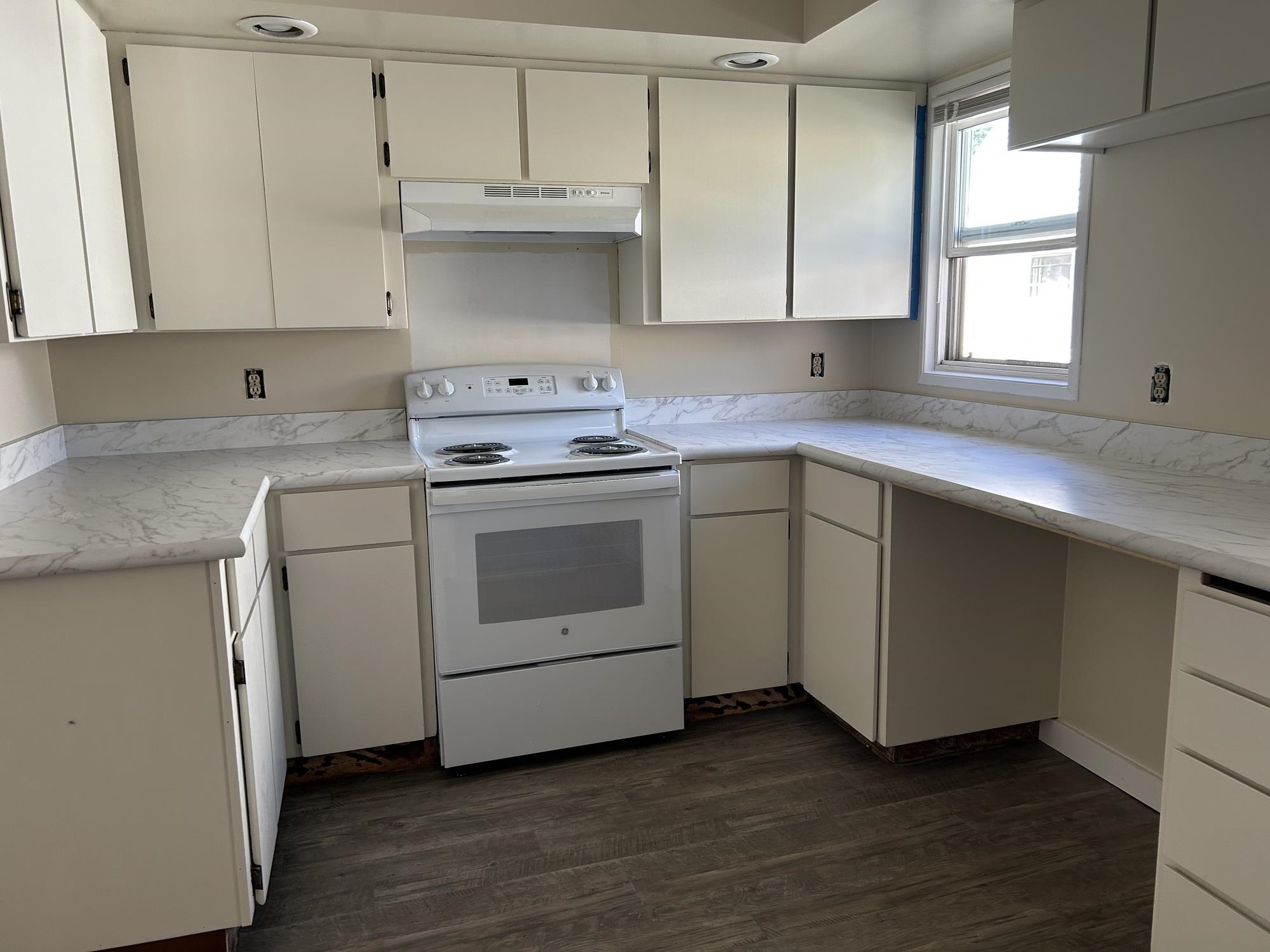 418 E Mission Ave - Photo 7