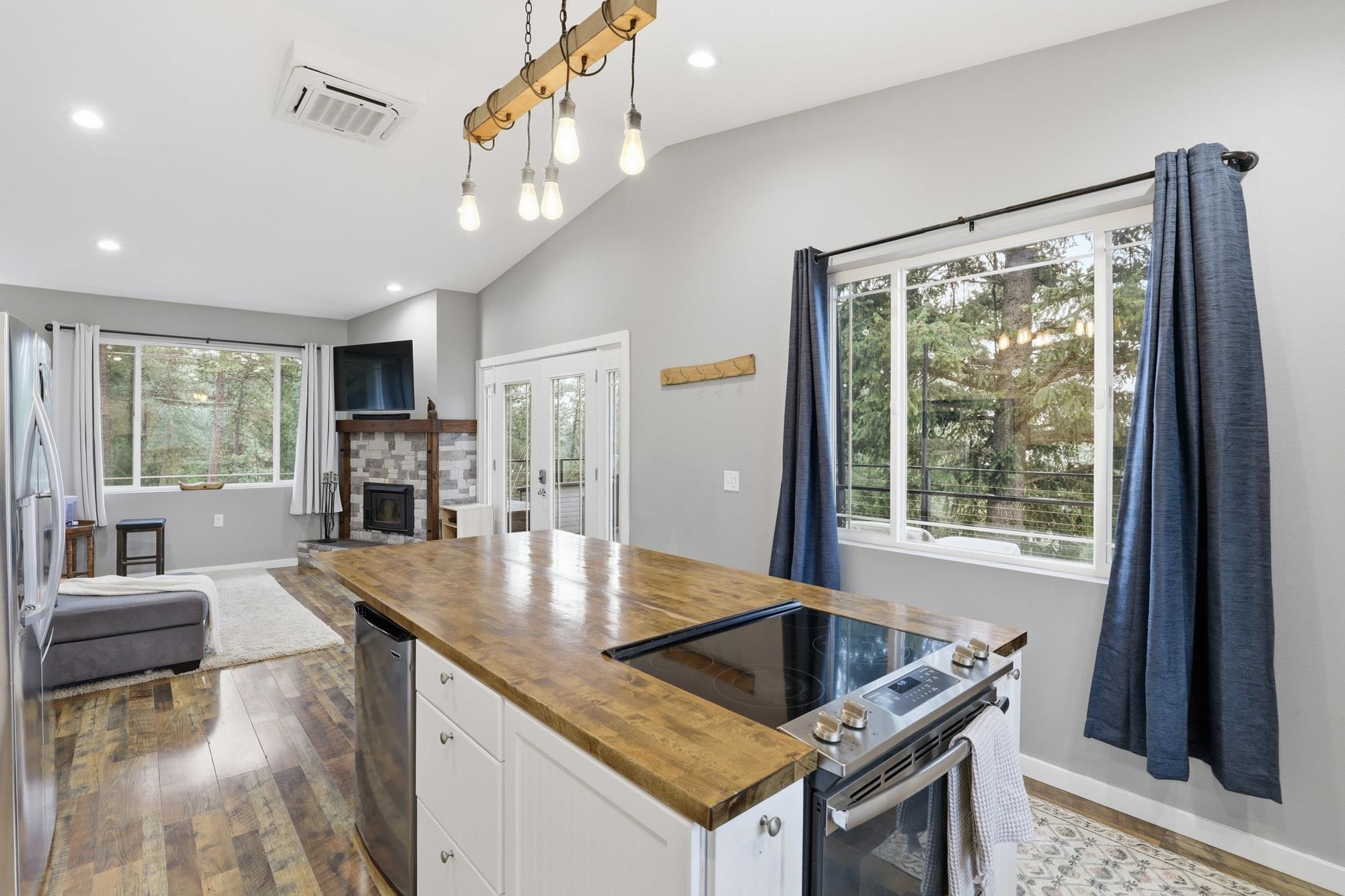 13118 NE Newman Lake Rd - Photo 8