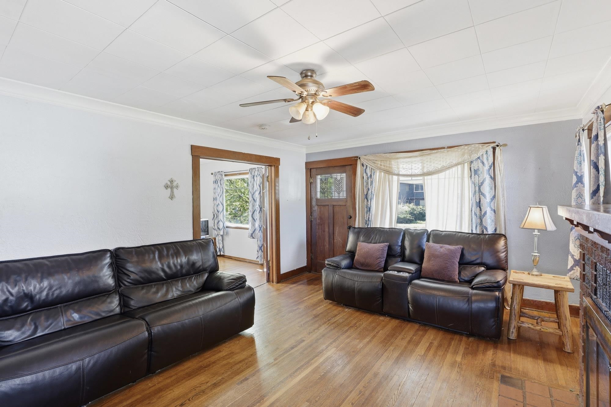 1928 W Sharp Ave - Photo 6