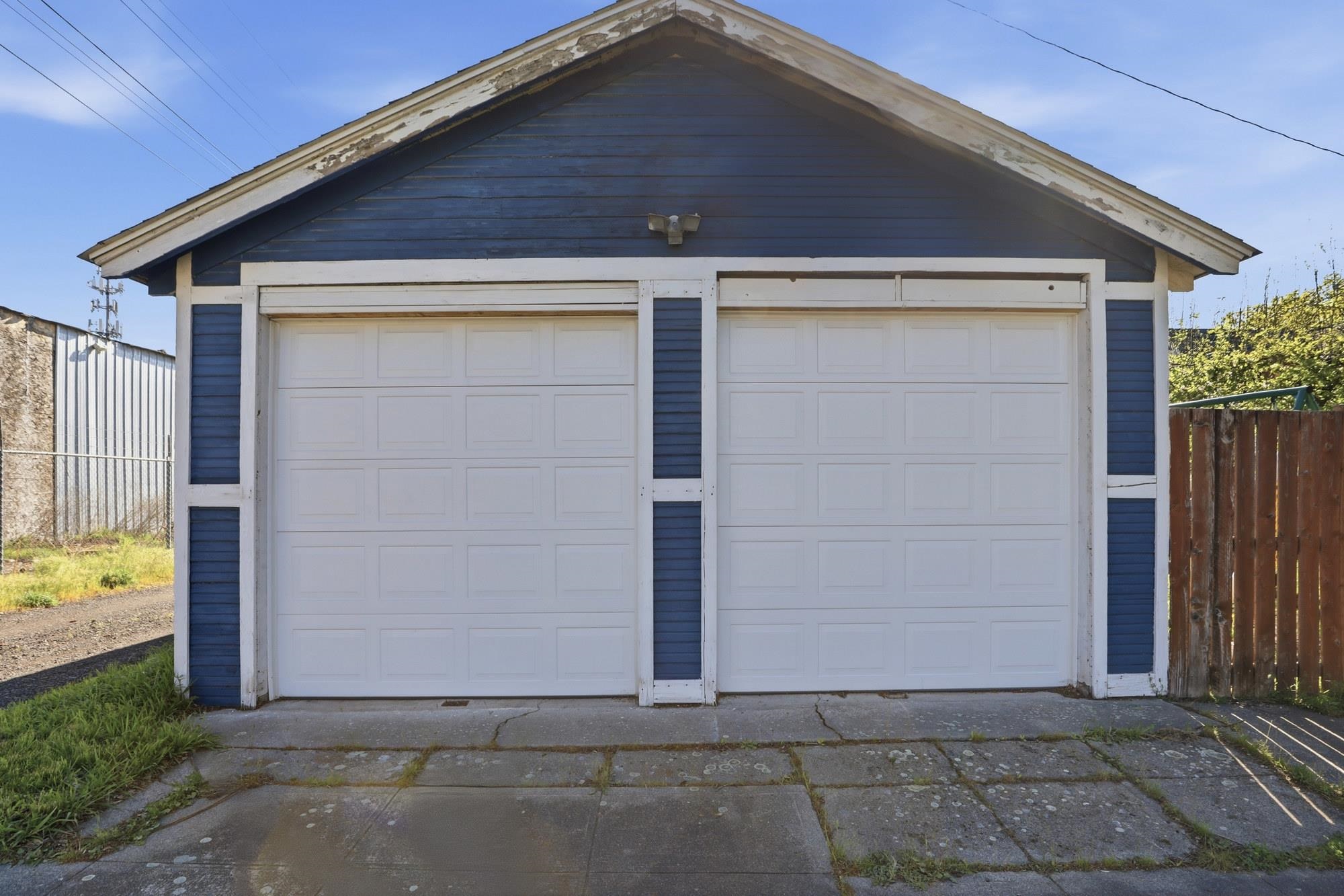 1928 W Sharp Ave - Photo 28