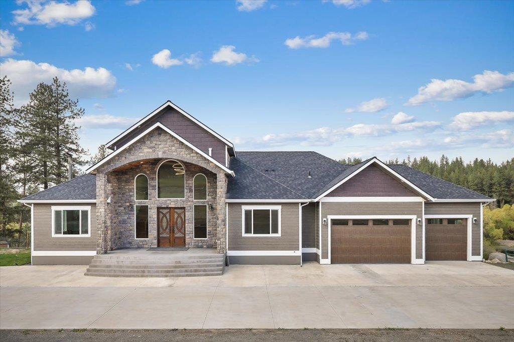 6313 E Bigelow Gulch Rd - Photo 1