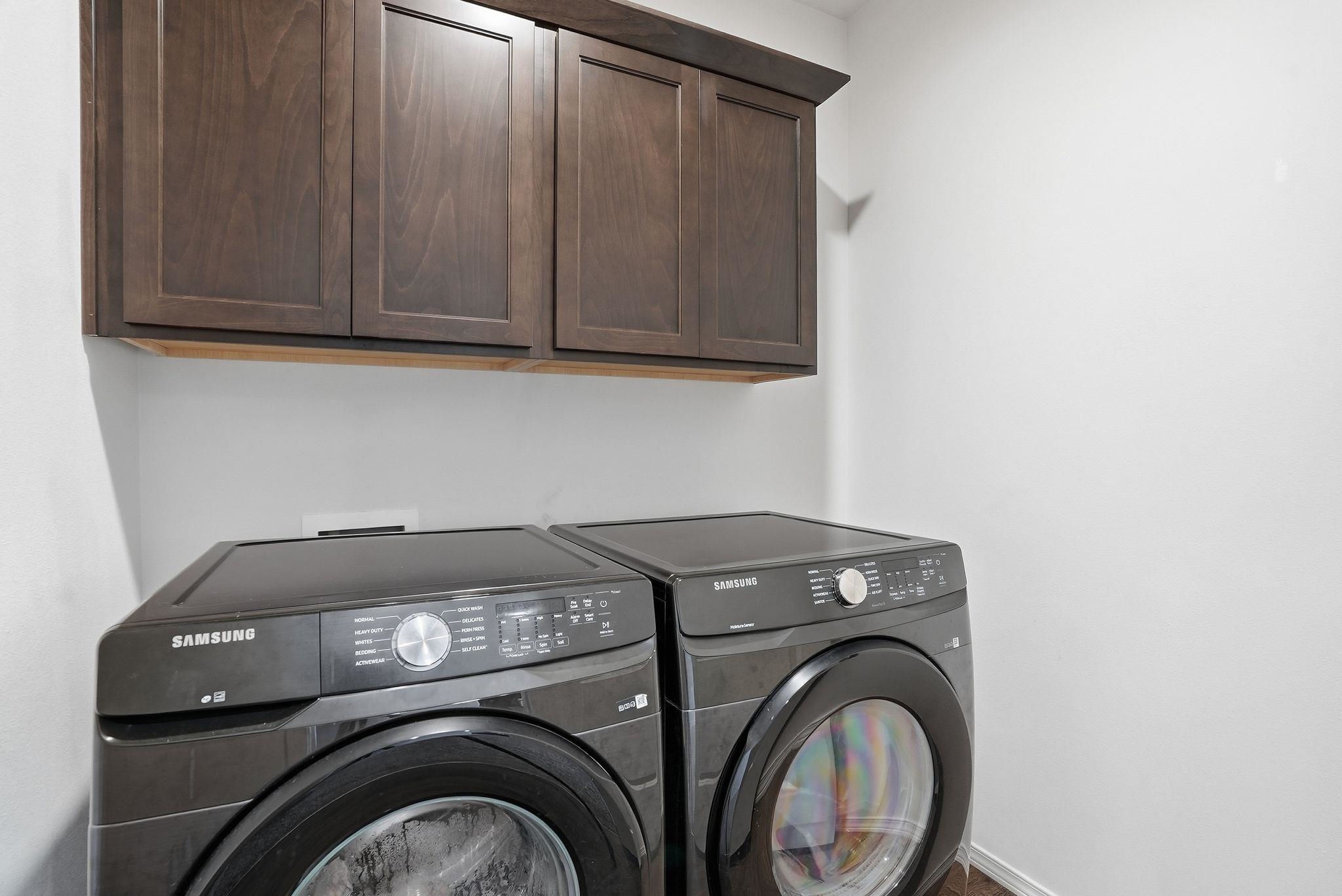 1562 E B St - Photo 19