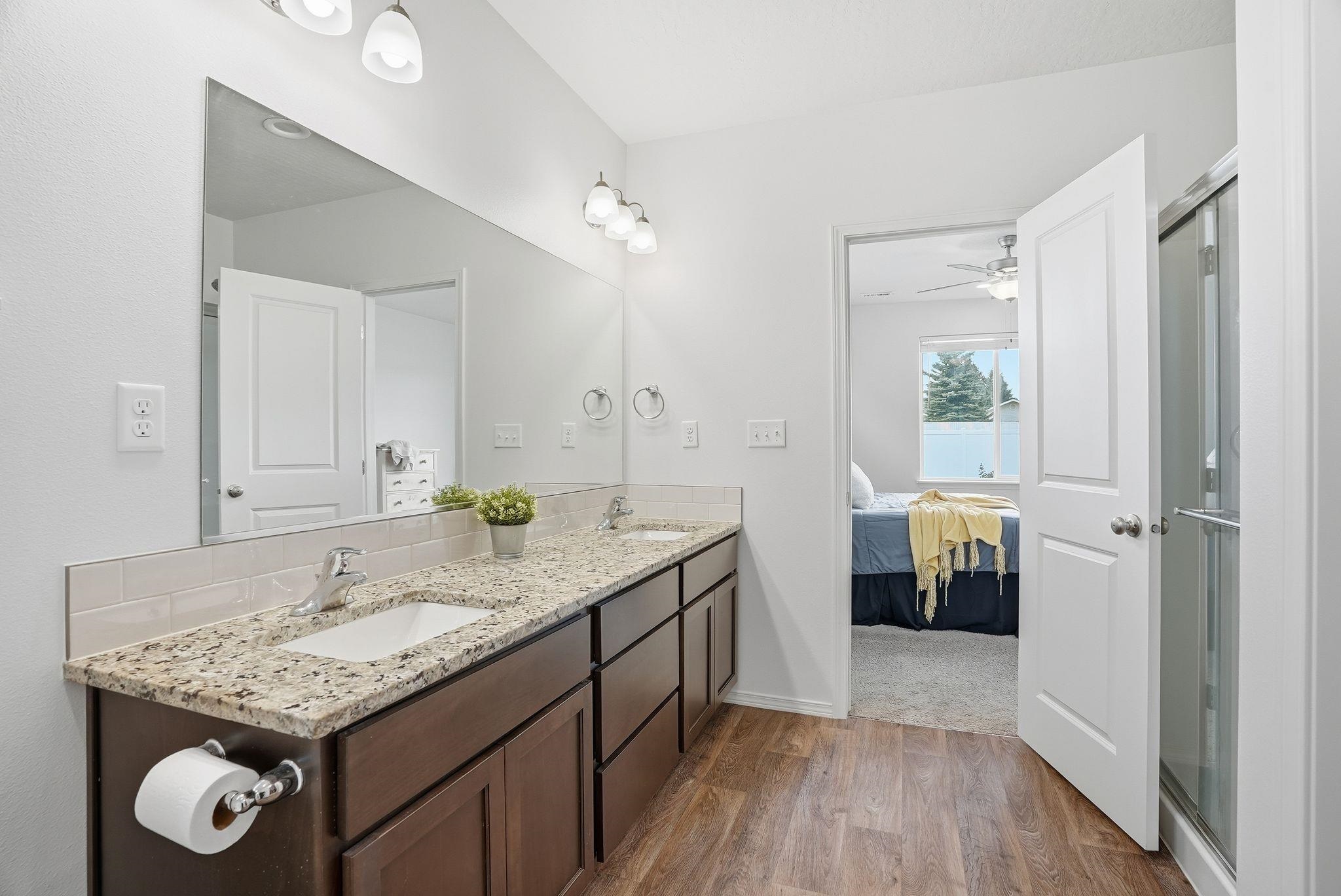1562 E B St - Photo 15