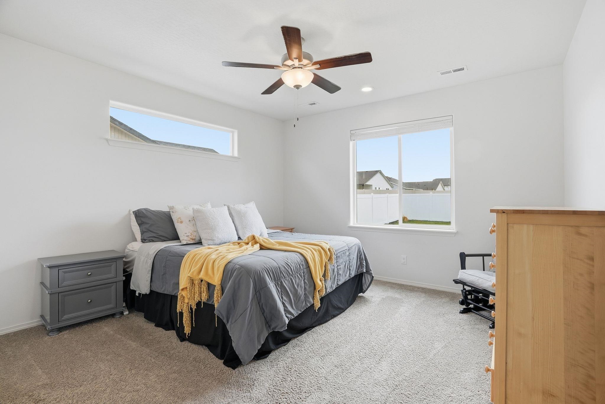 1562 E B St - Photo 12