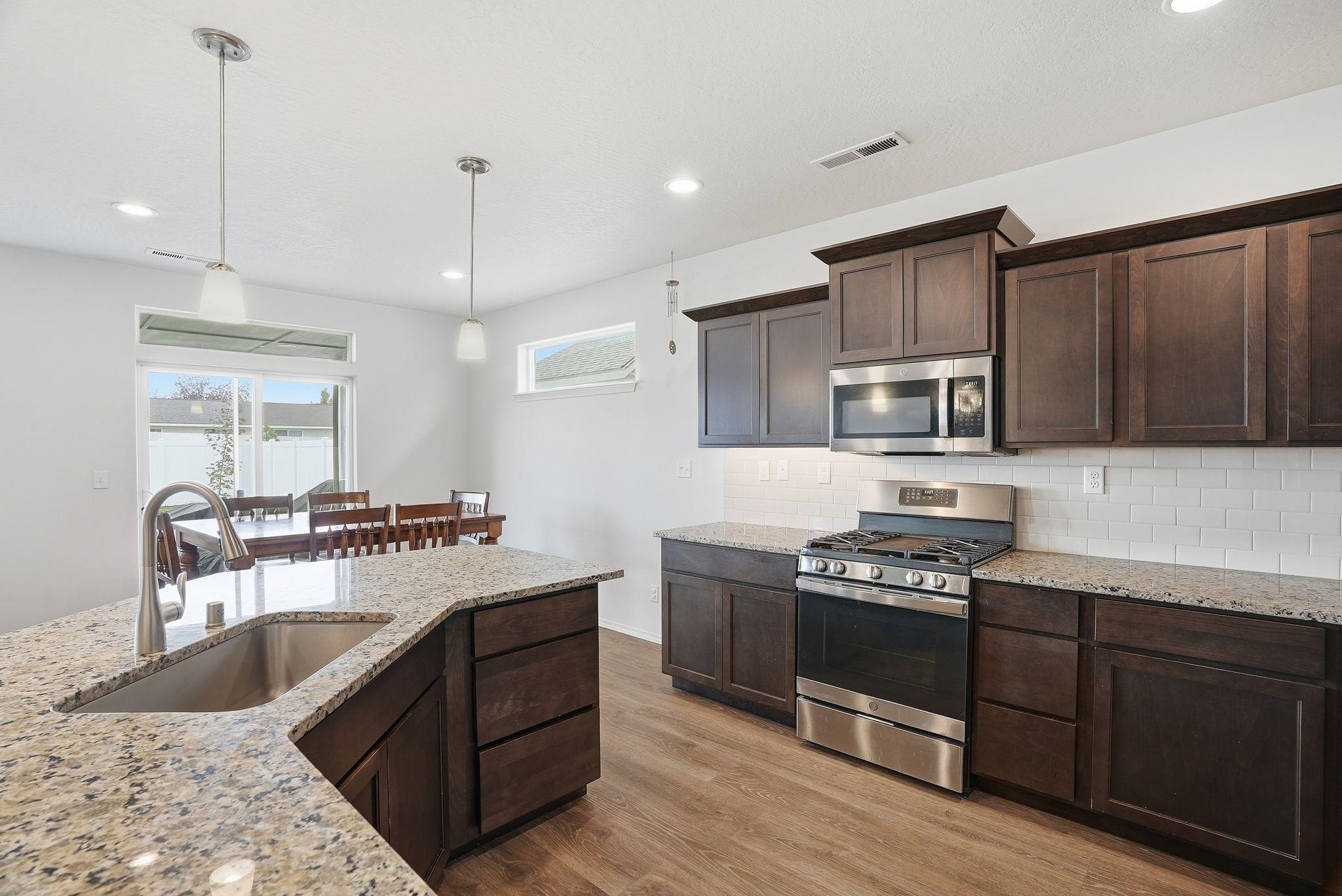 1562 E B St - Photo 8