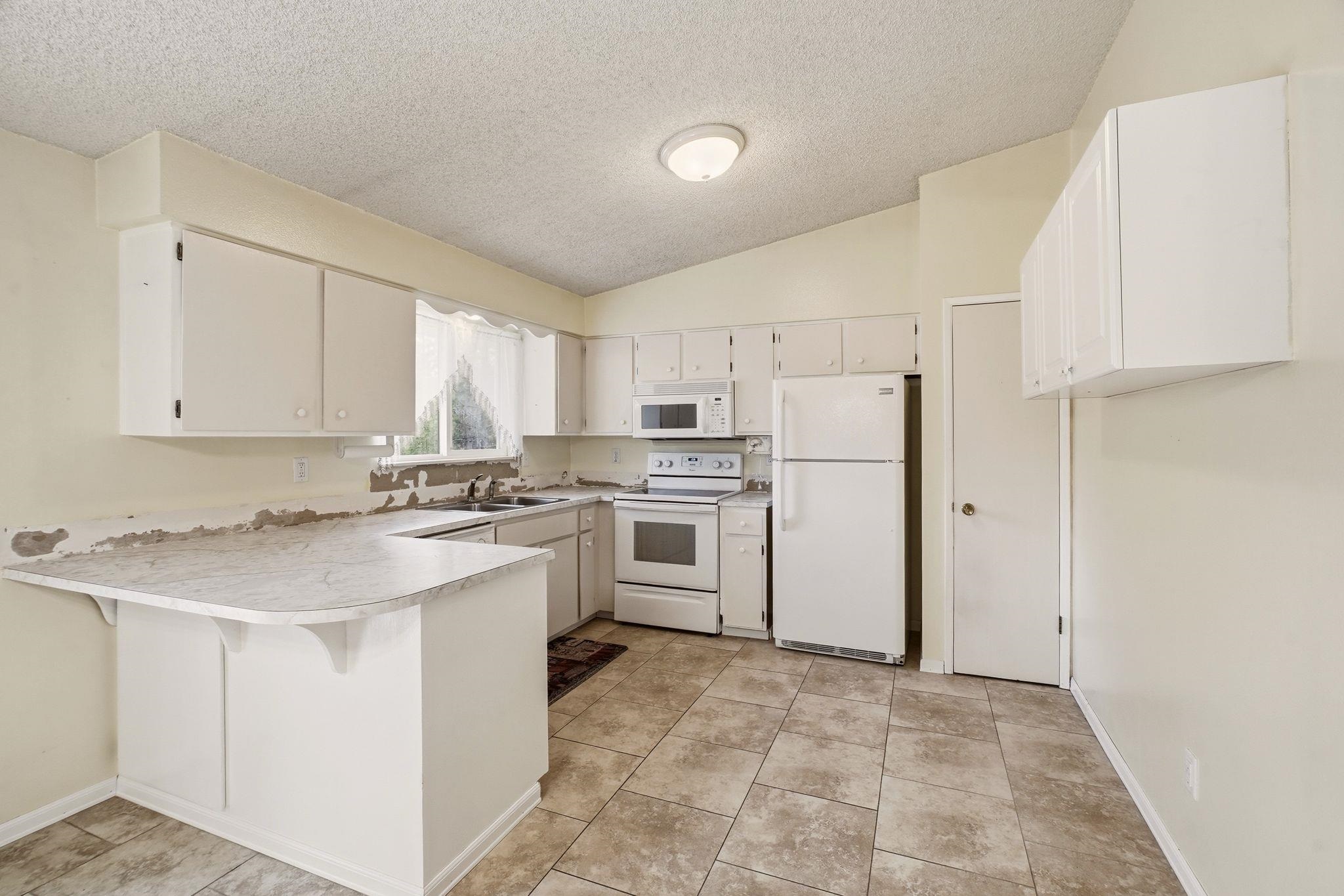 4821 S Bates Rd - Photo 11