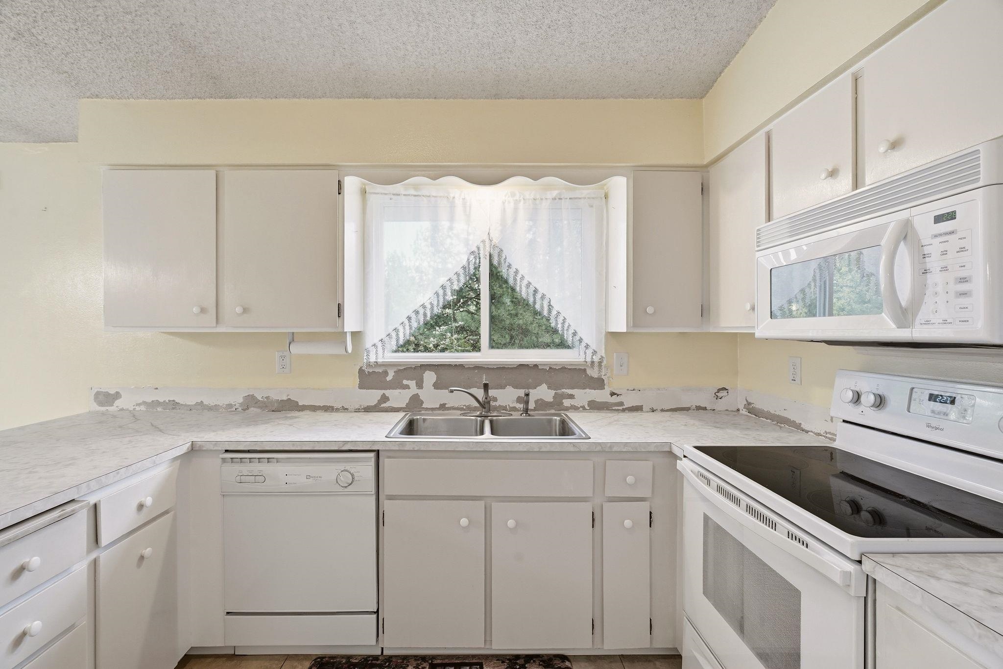 4821 S Bates Rd - Photo 13