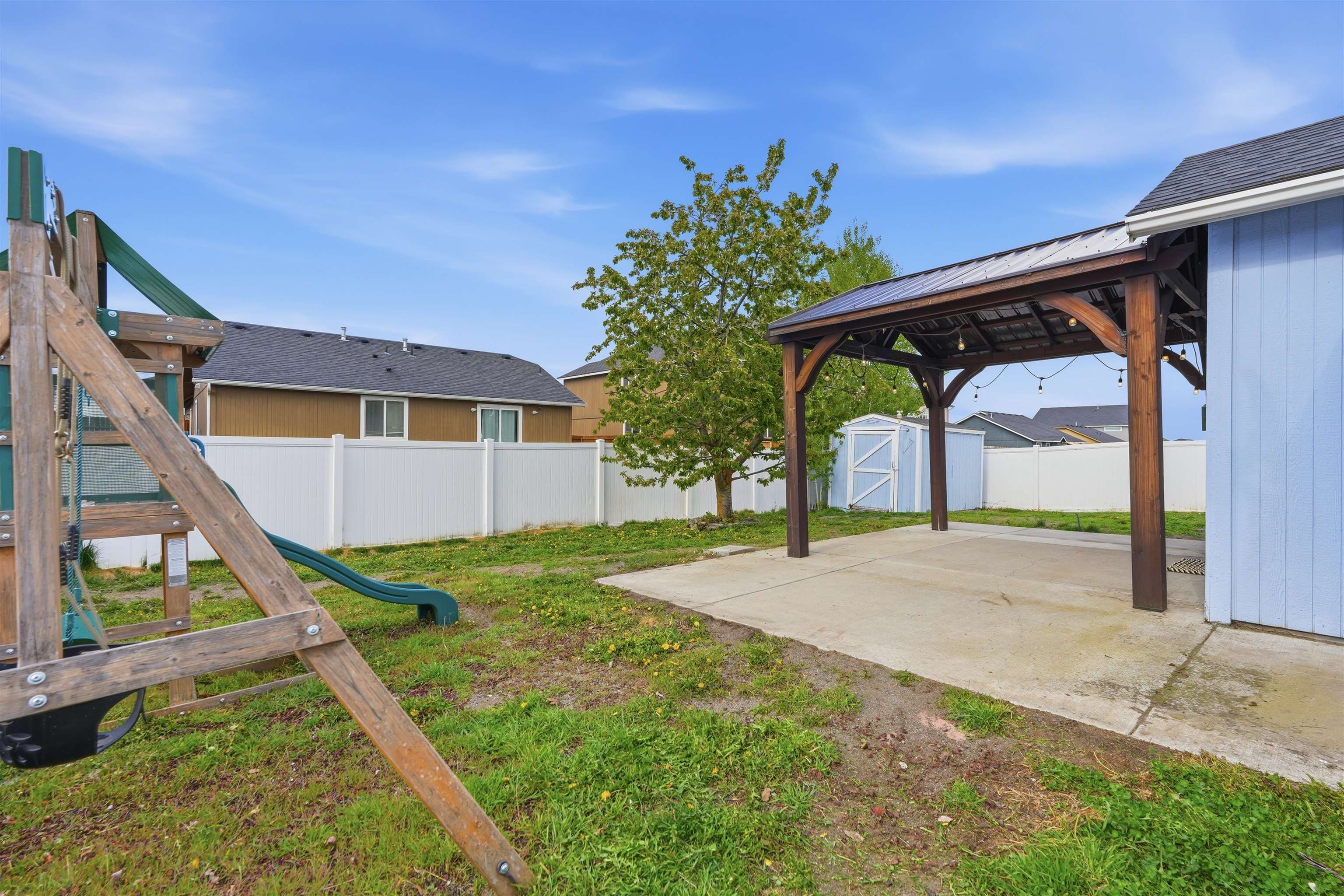 12612 W Pacific Ct - Photo 37