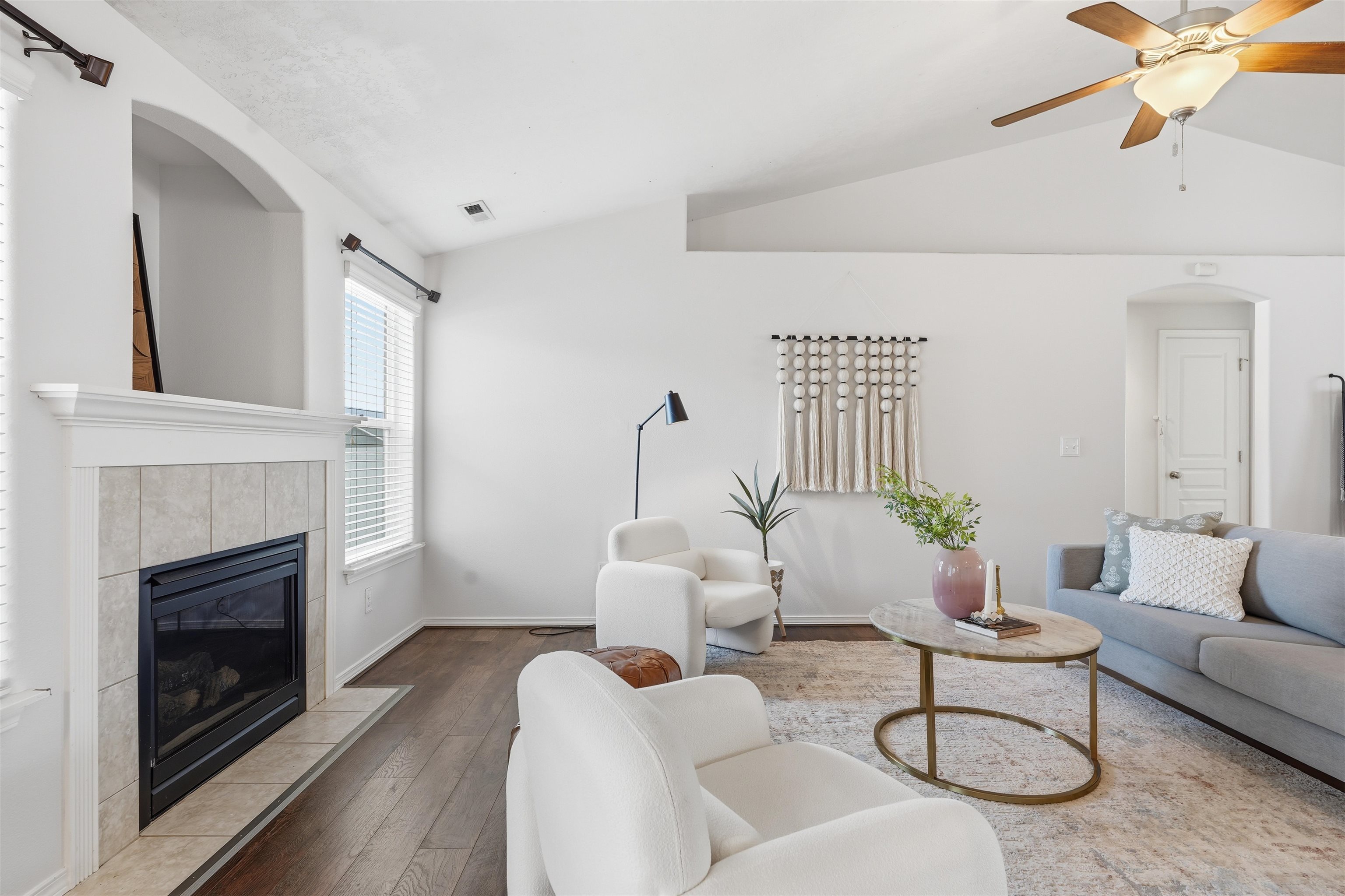 12612 W Pacific Ct - Photo 5